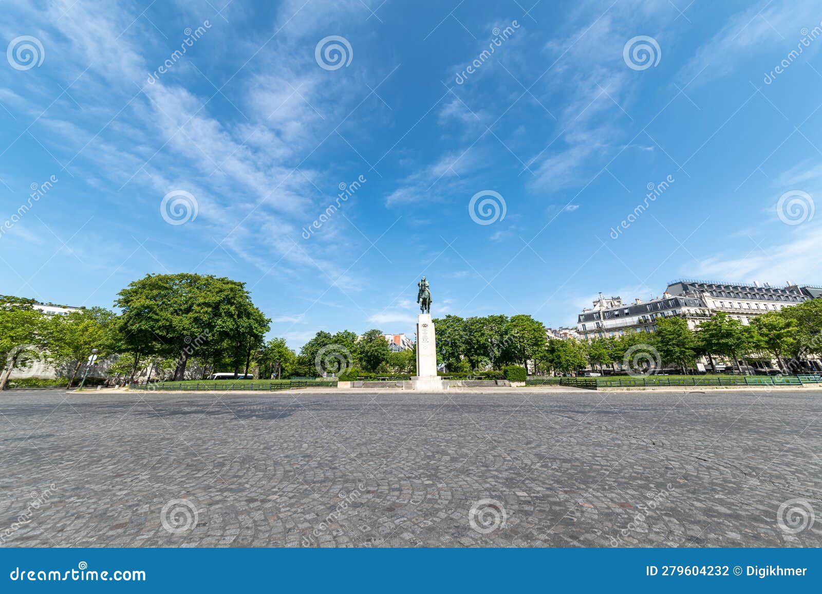 statute of the french general foch at the trocadero place