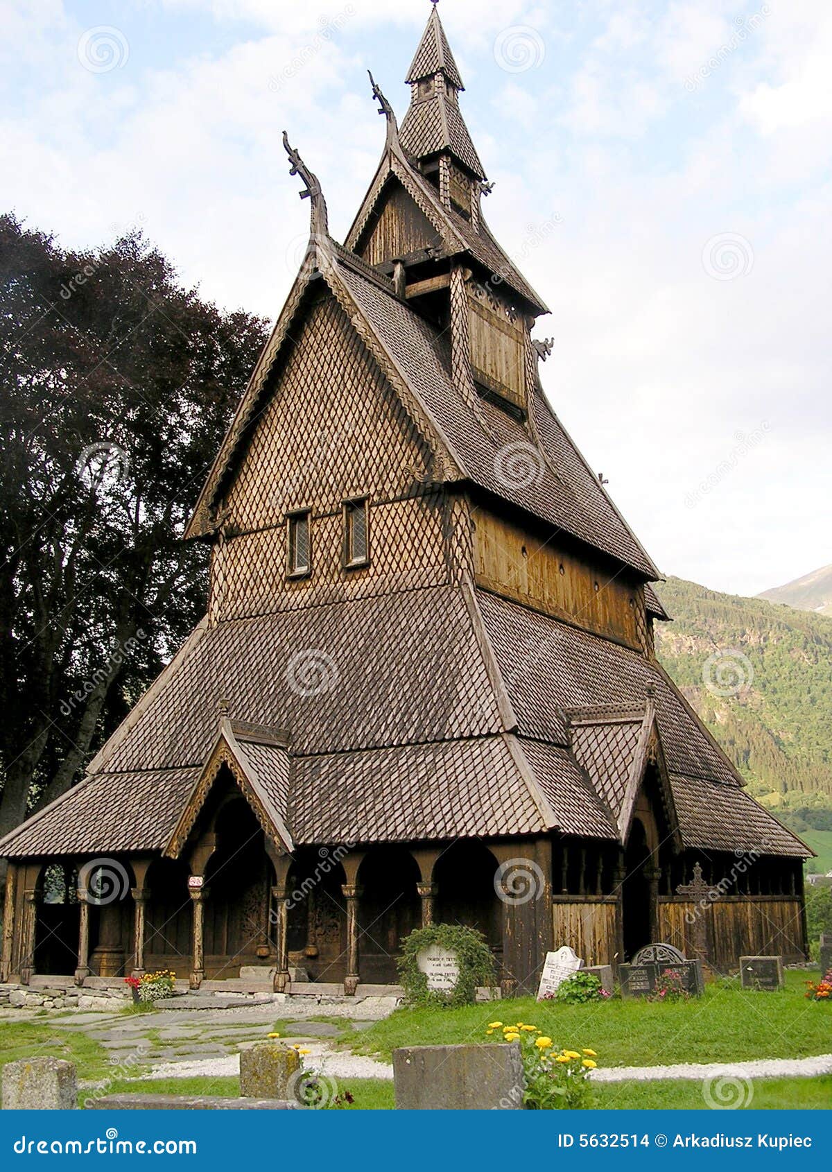 Stavkirke en Noruega foto de archivo. Imagen de noruega - 5632514 Stavkirke en Noruega foto de archivo. Imagen de noruega - 5632514
