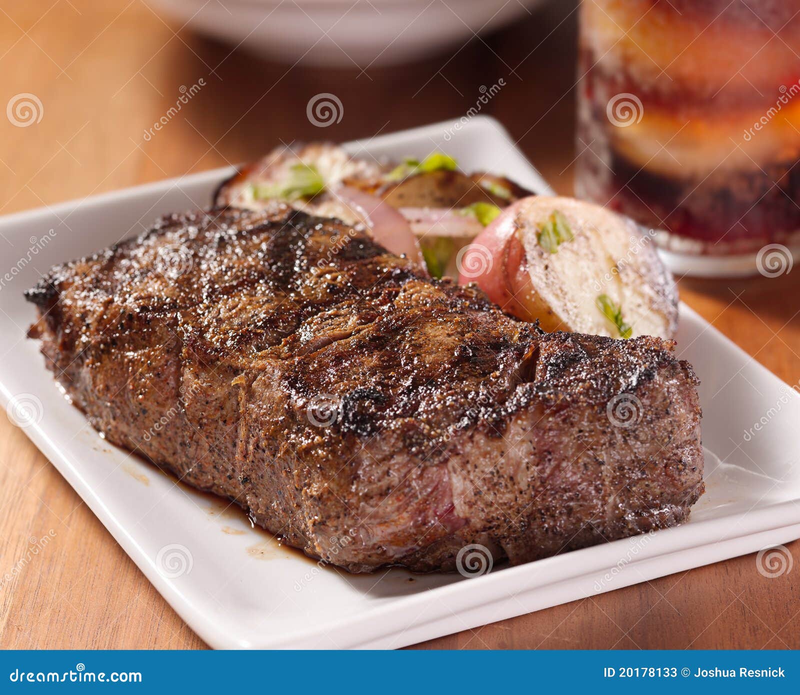 Steak dinner with potatoes stock image. Image of restaurant - 20178133