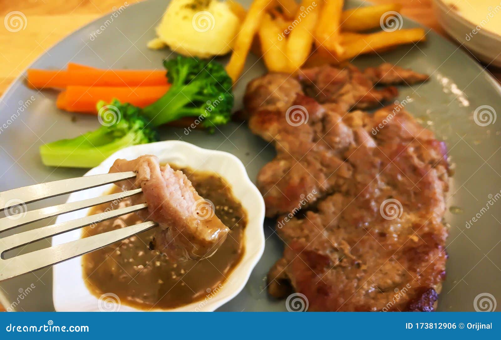 Steak, Mash Potato, Vegetable, Sauce, on Plate Stock Photo - Image of