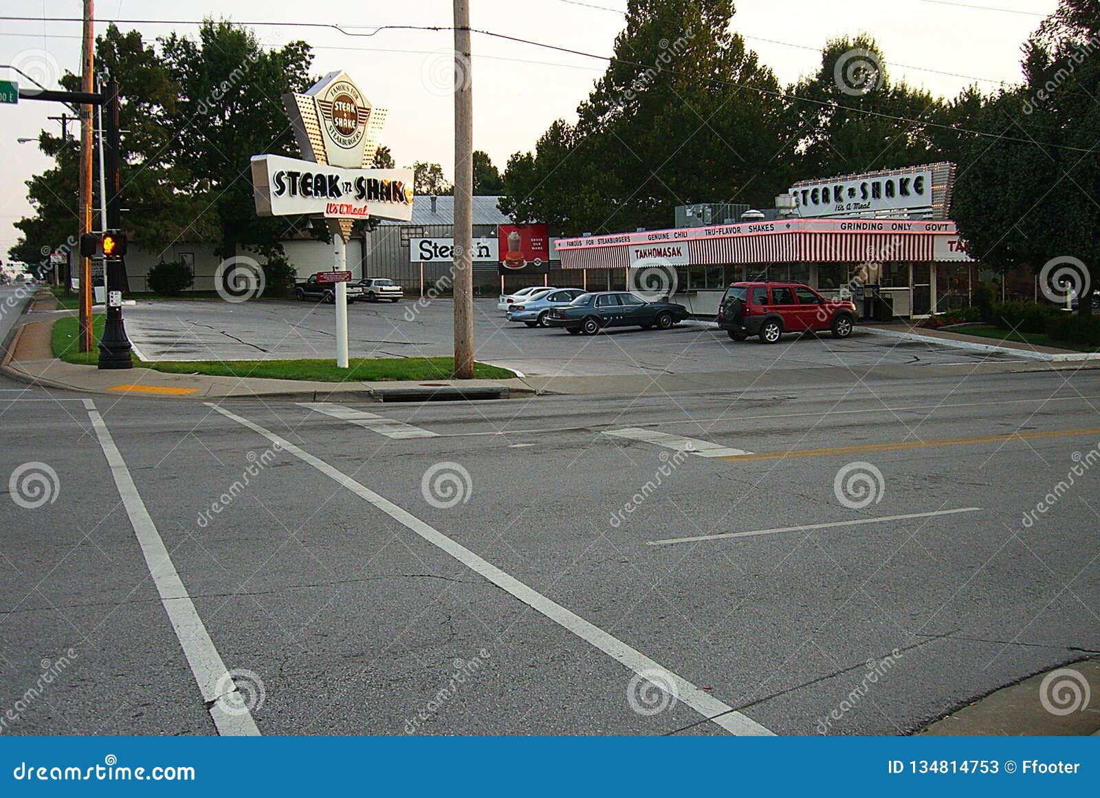 Steak n Shake Restaurant editorial stock photo. Image of chain 134814753