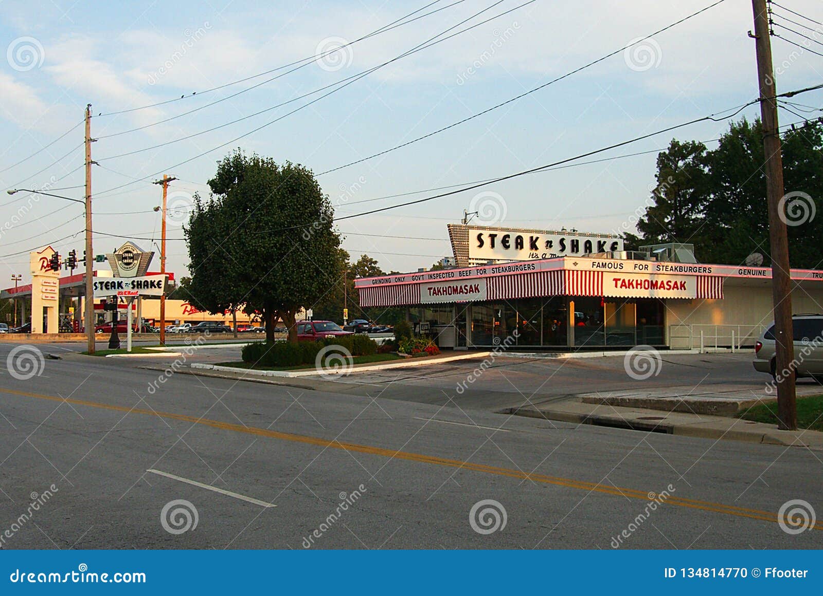 Steak n` Shake Restaurant editorial image. Image of date 134814770