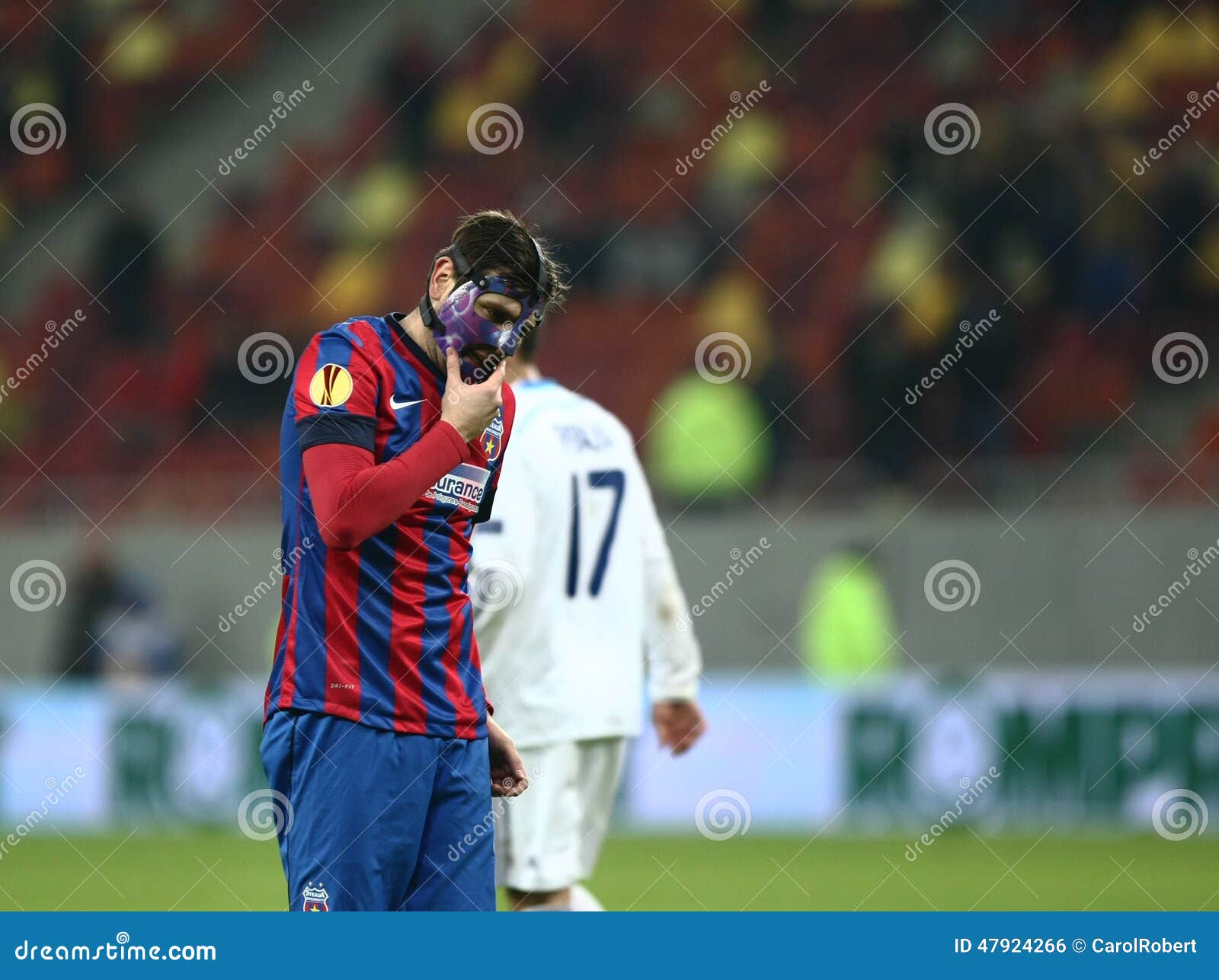 Steaua Bucharest Vs. Dynamo Kyiv Editorial Stock Photo - Image of national,  ball: 48006198