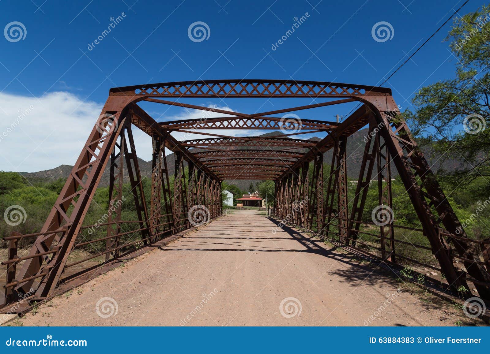 steel bridge construction in alemania, argentina