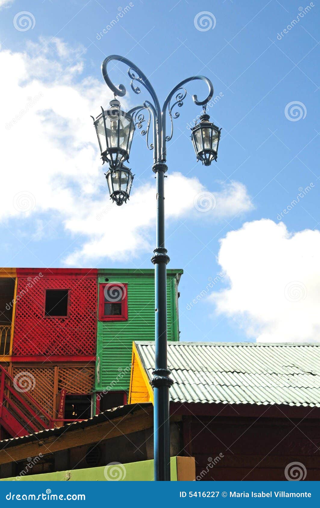 steet lamp in caminito in buenos aires