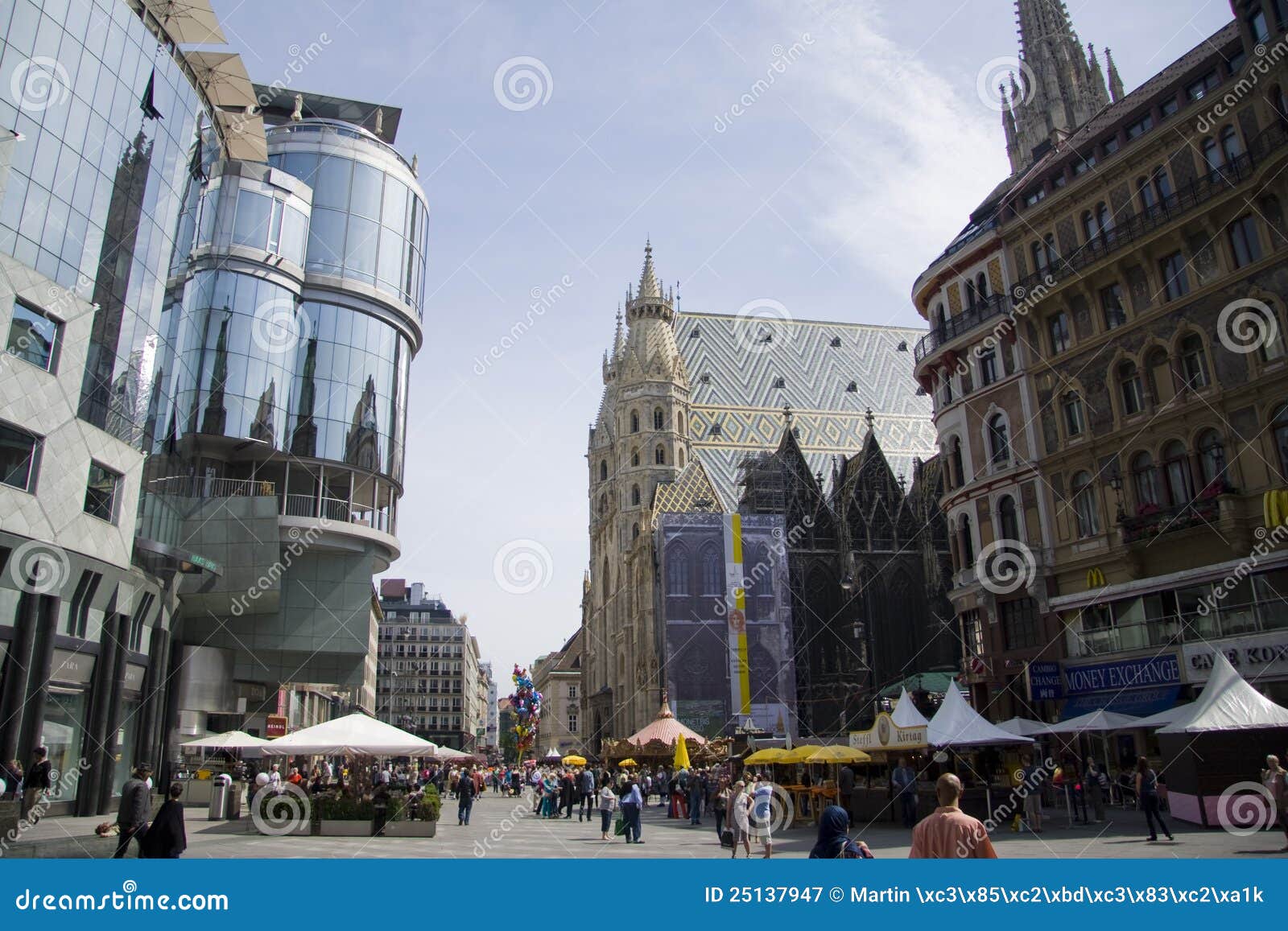 Stephansplatz Vienna Editorial Photography - Image: 25137947