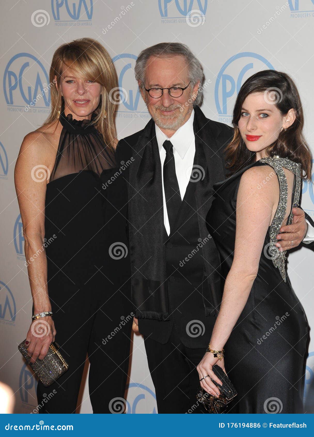 Steven Spielberg & Kate Capshaw & Sasha Spielberg Photo - Image of wife: 176194886