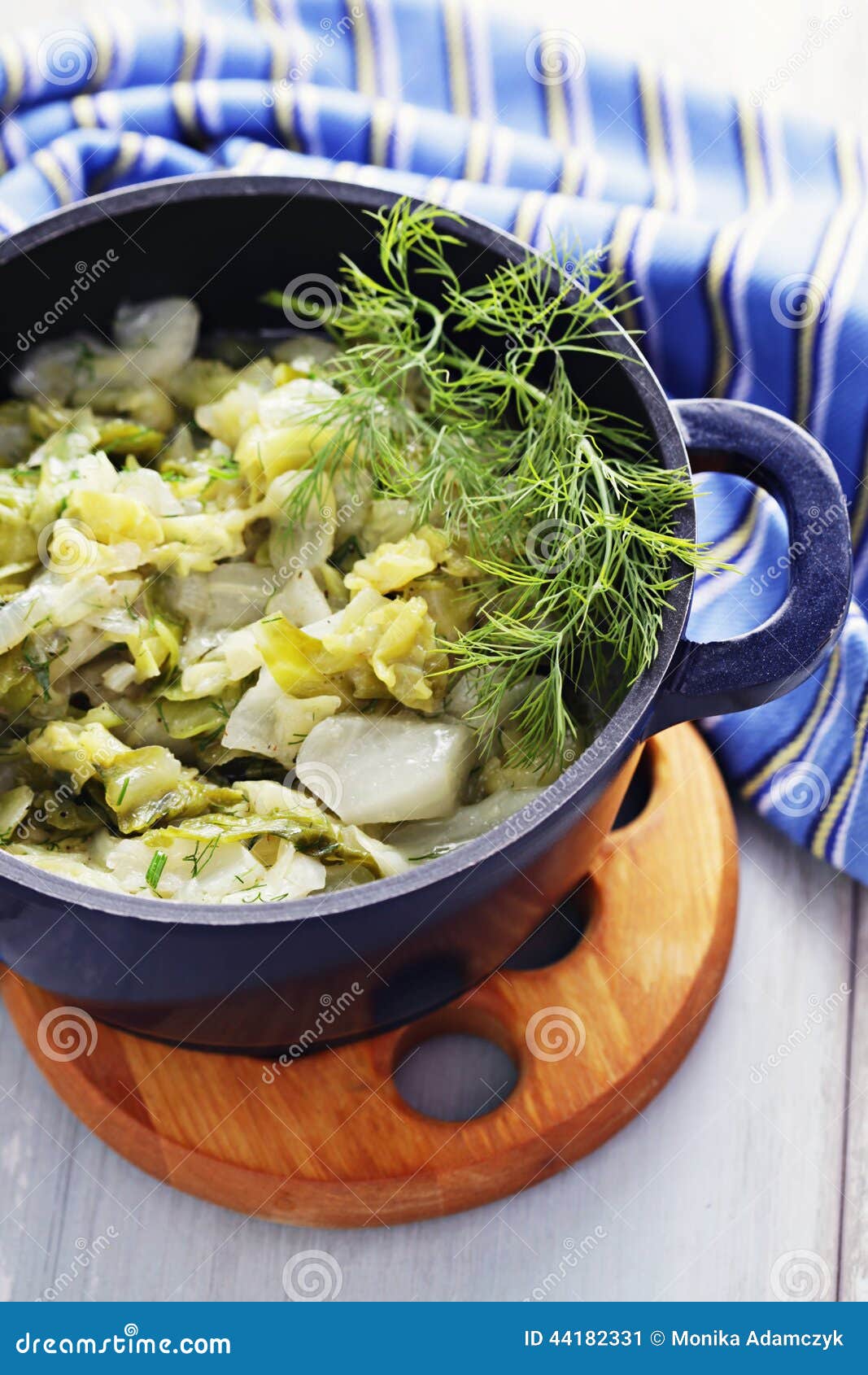 stew cabbage