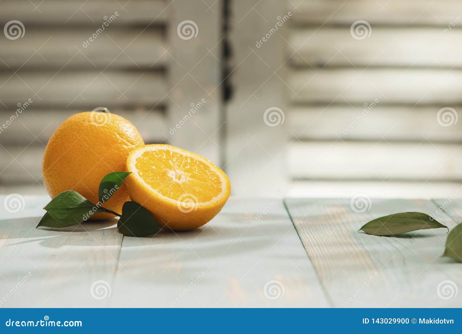 https://thumbs.dreamstime.com/z/still-life-glass-fresh-orange-juice-vintage-wood-table-copy-space-background-143029900.jpg