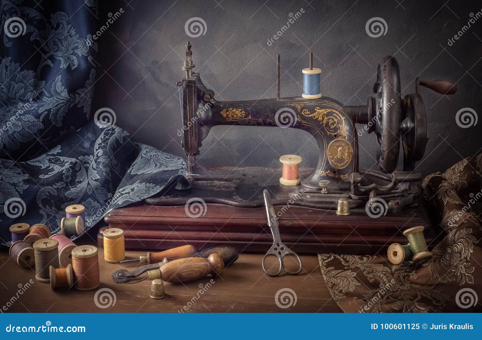 167 Still Life Sewing Instruments Tailor Stock Photos - Free & Royalty-Free  Stock Photos from Dreamstime