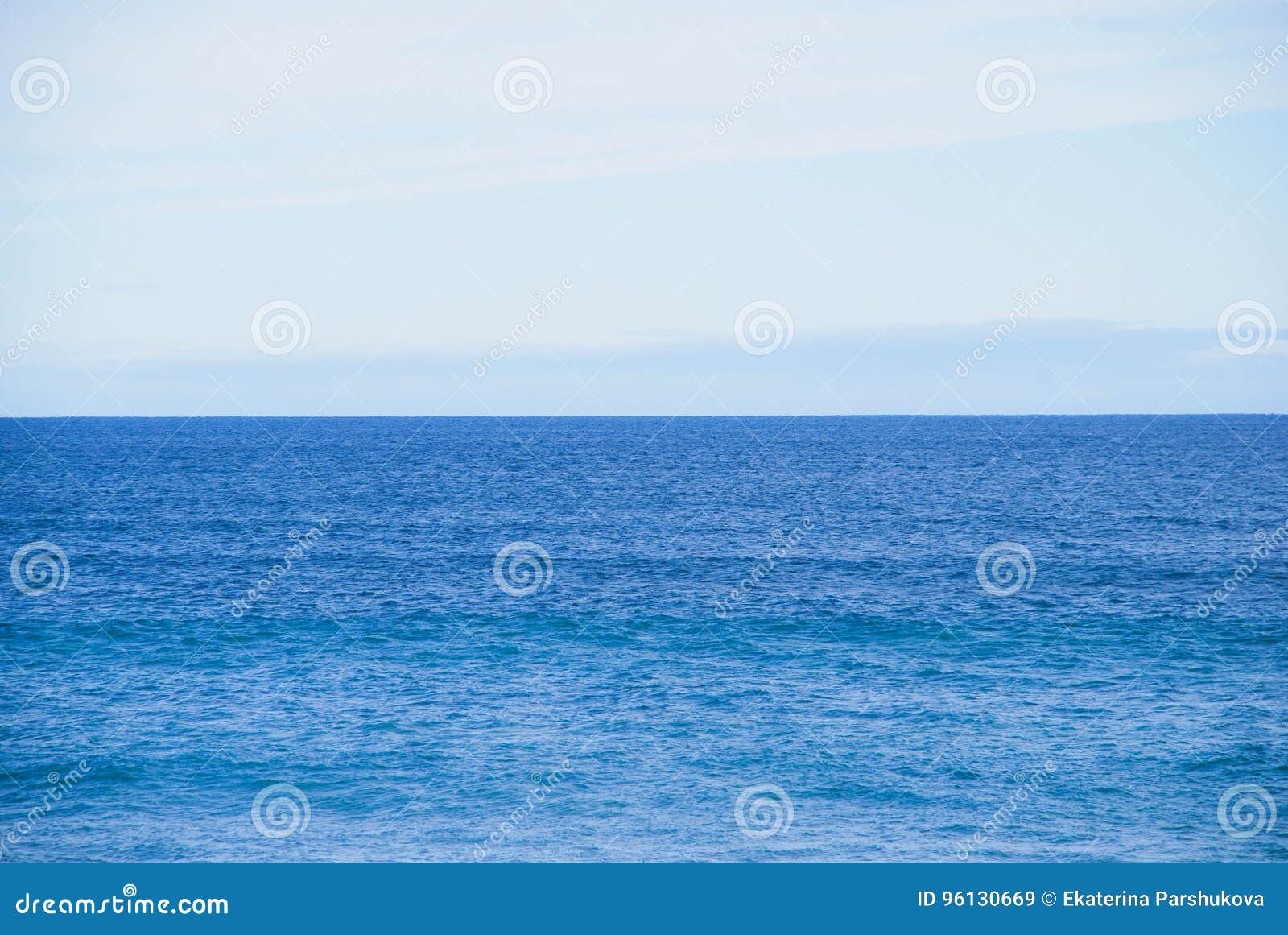 Still Ocean Horizon, No Waves, No Objects in View, Straight Water ...