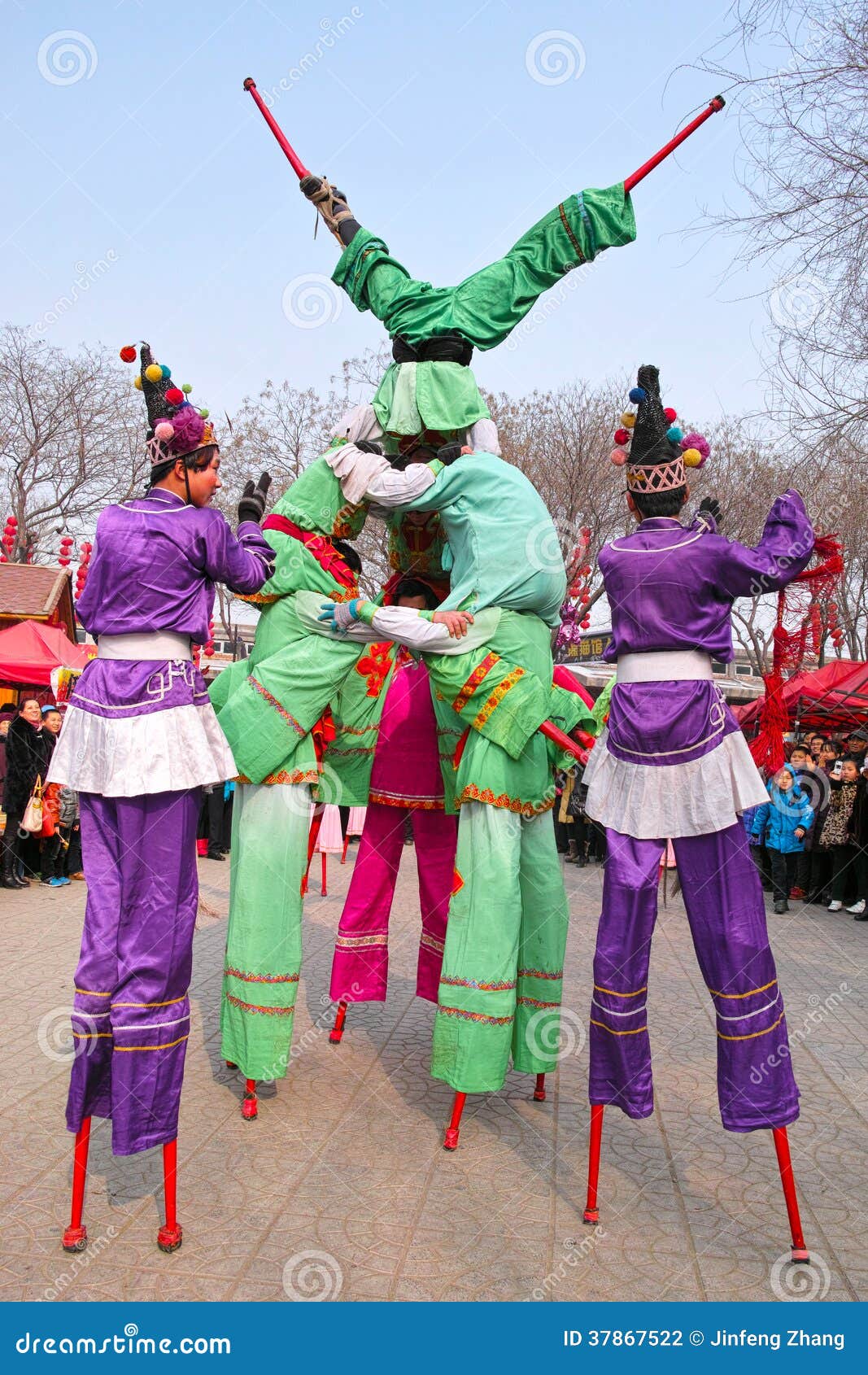 Stilt dance editorial photography. Image of performer 37867522