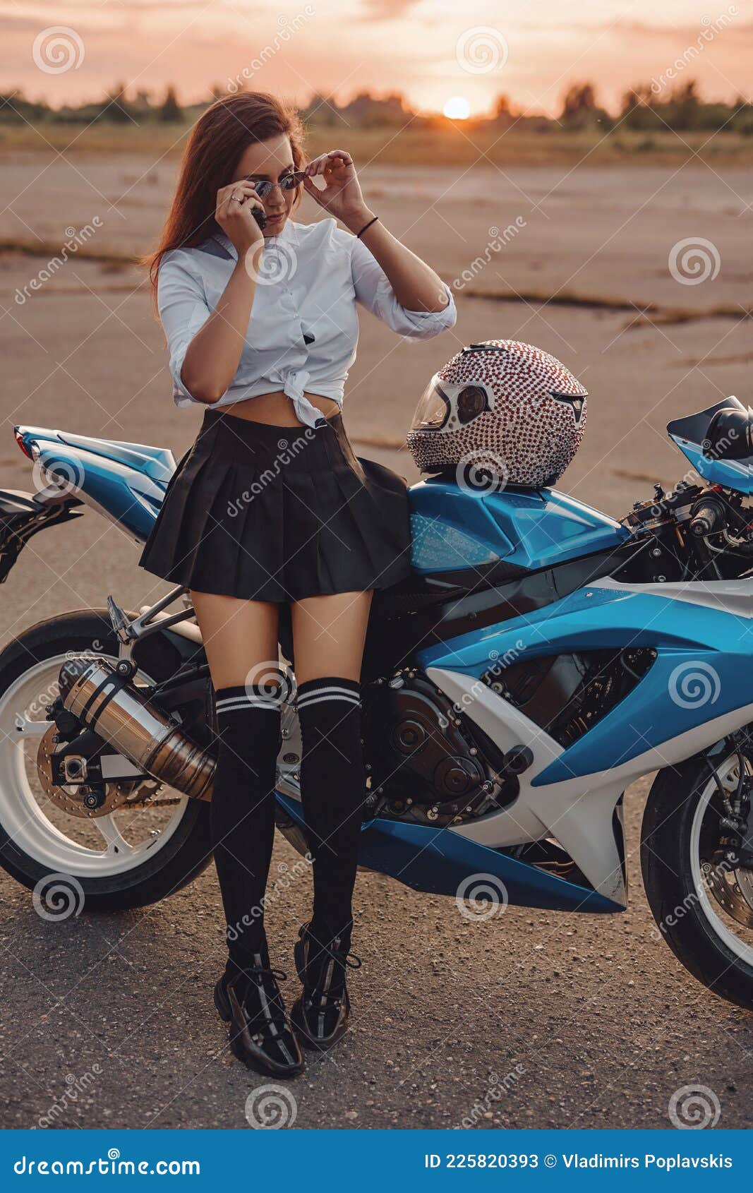 Frau motorrad