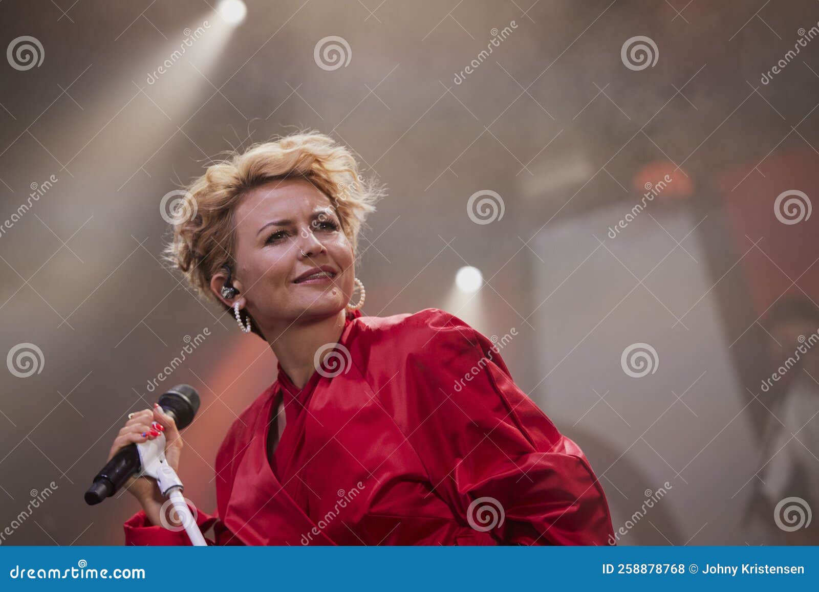Stine Bramsen Singing at Nibe Festival Editorial Stock Photo - Image of ...