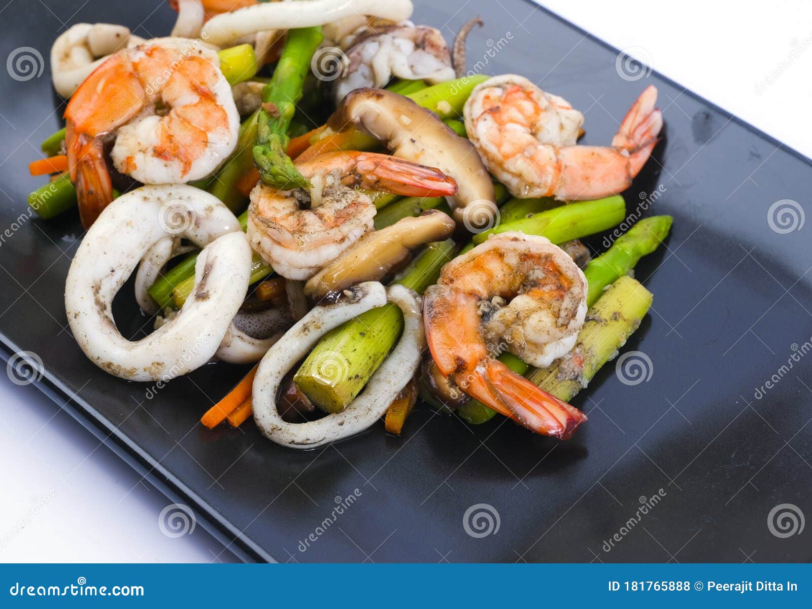 Stir Fried Asparagus with Squid and Shrimp with Oyster Sauce Stock