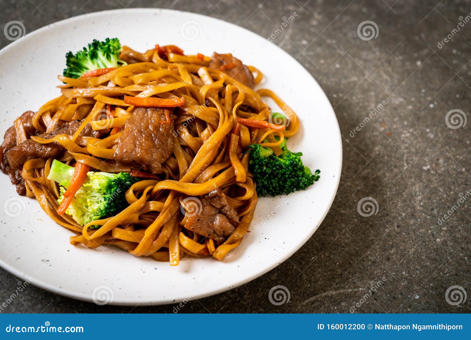 Stir-fried Noodles with Pork and Vegetable Stock Photo - Image of