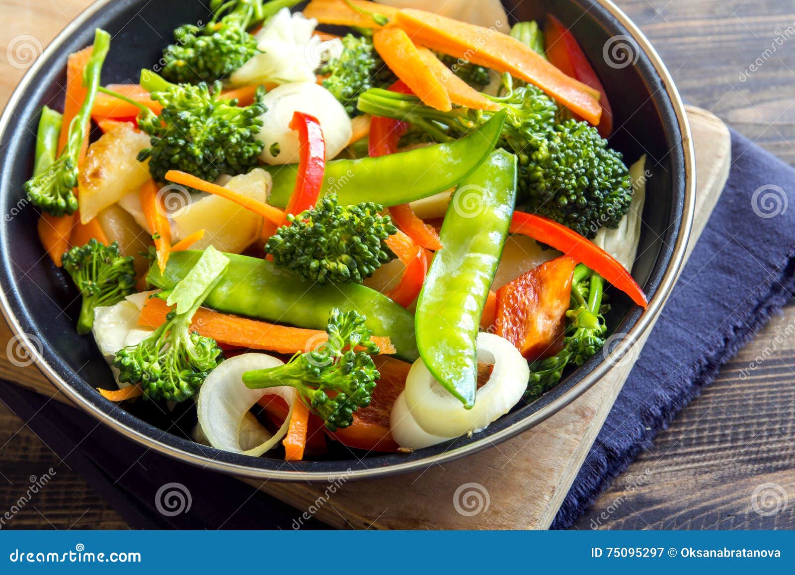Stir fried vegetables stock image. Image of food, asian - 75095297