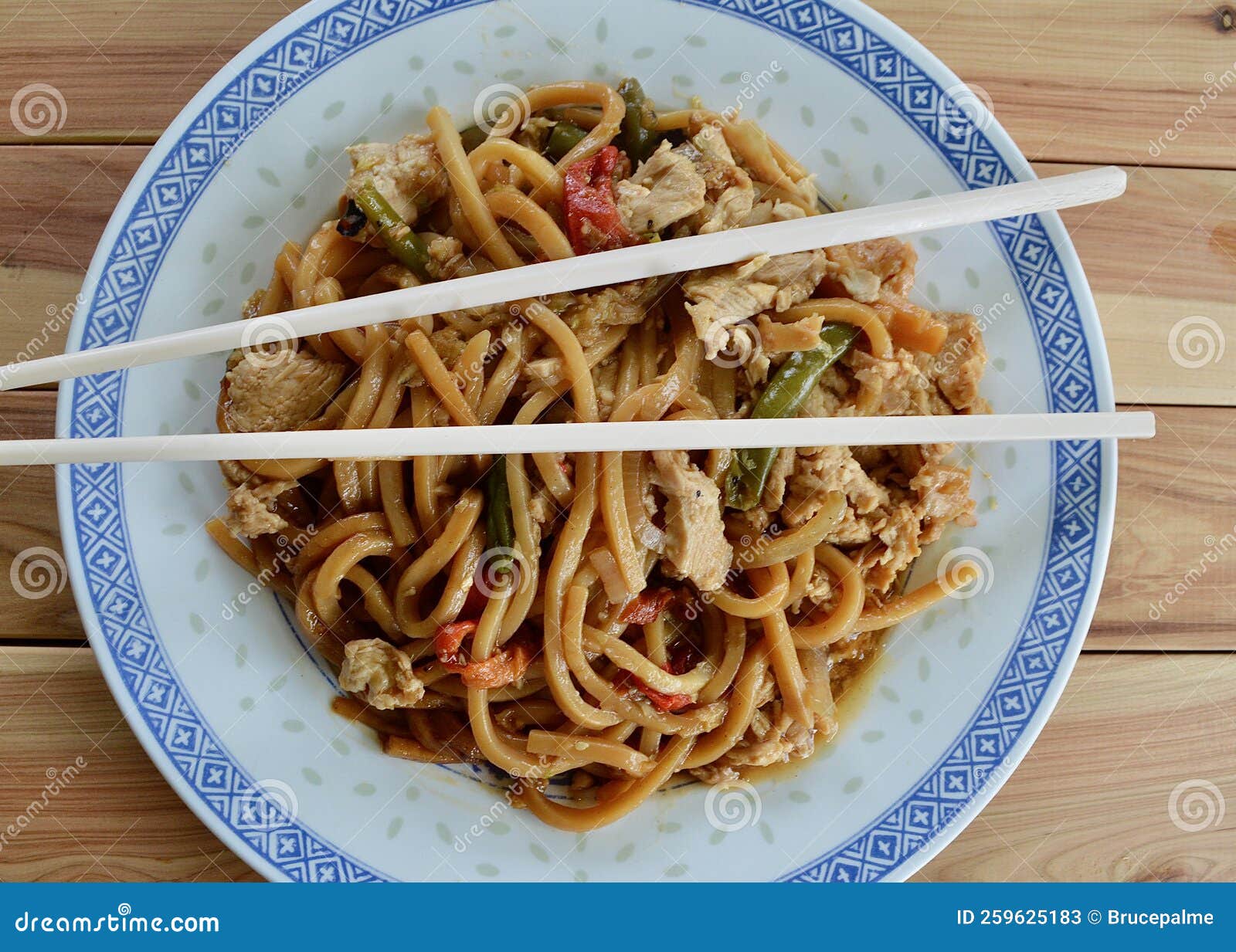 Stir Fry Chicken With Hokkien Noodles Stock Image Image Of Table Capsicum 259625183 stir-fry-chicken-with-hokkien-noodles-stock-image-image-of-table-capsicum-259625183