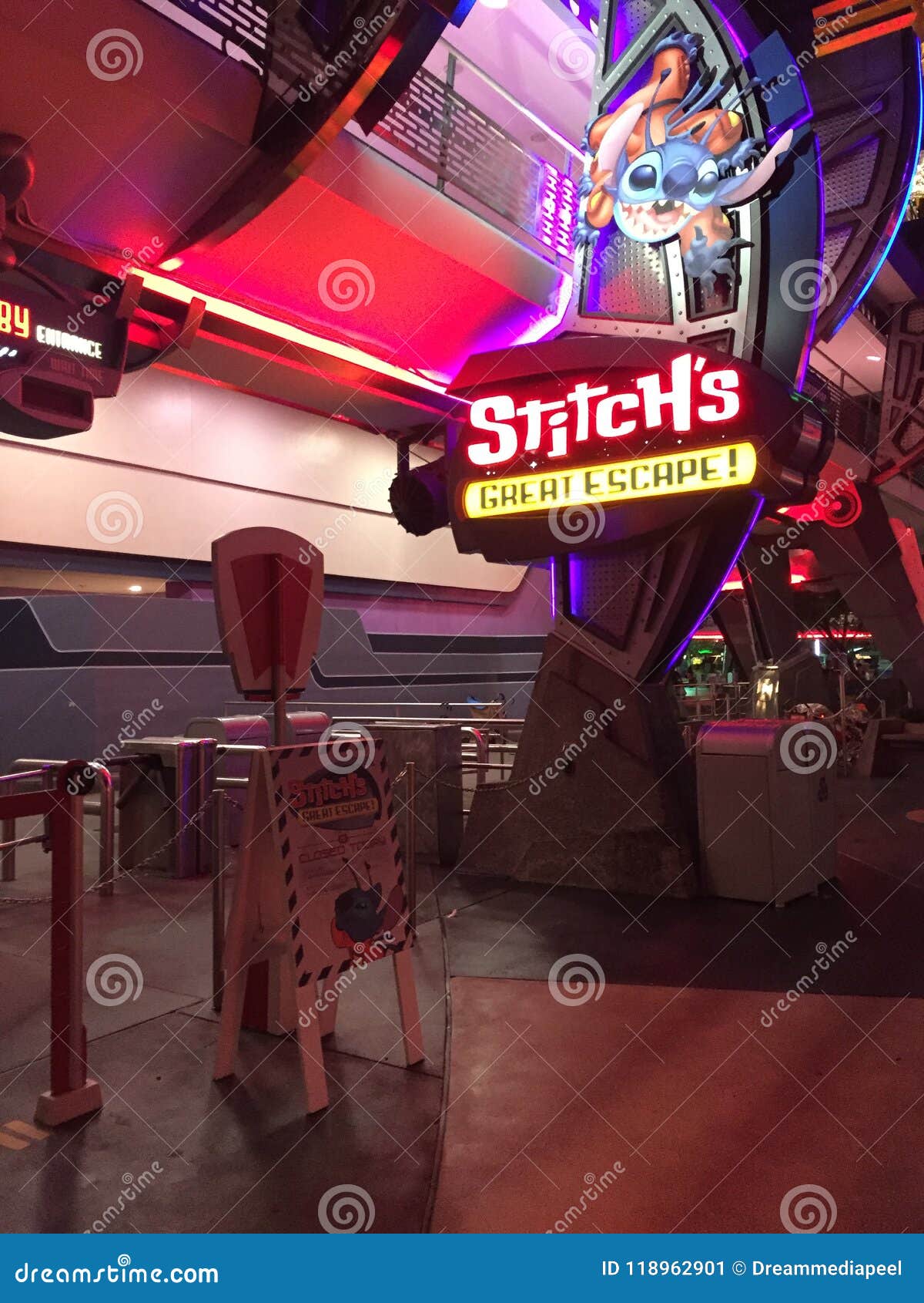 Stitches Great Escape editorial photo. Image of great 118962901