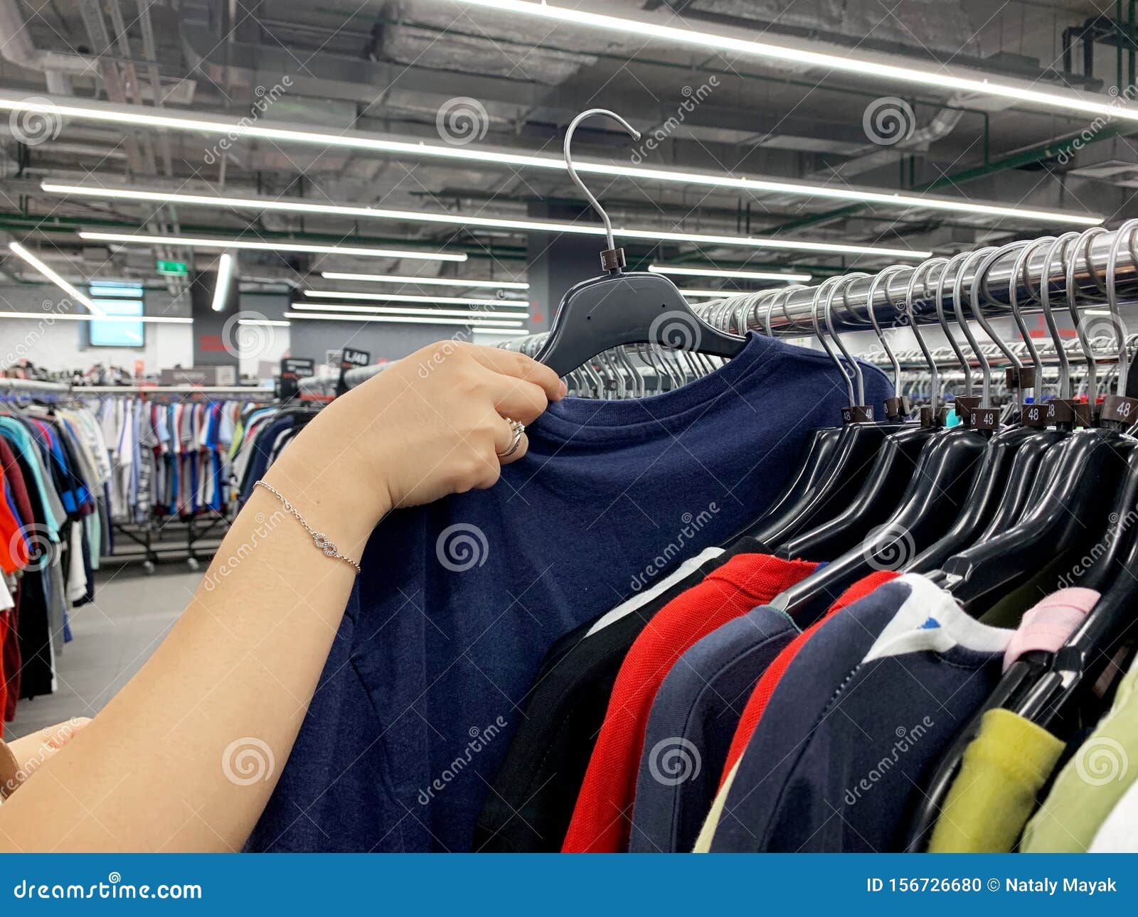 branded clothes in low price