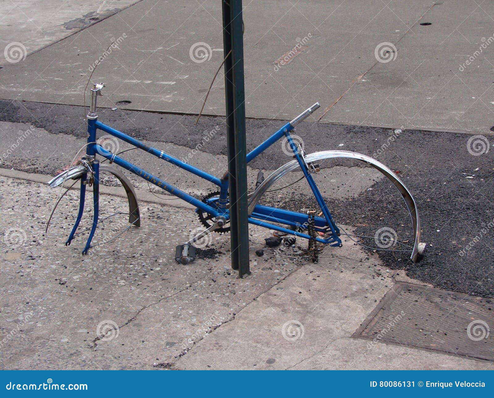 Stolen wheels editorial photo. Image of thief, bike, stolen 80086131