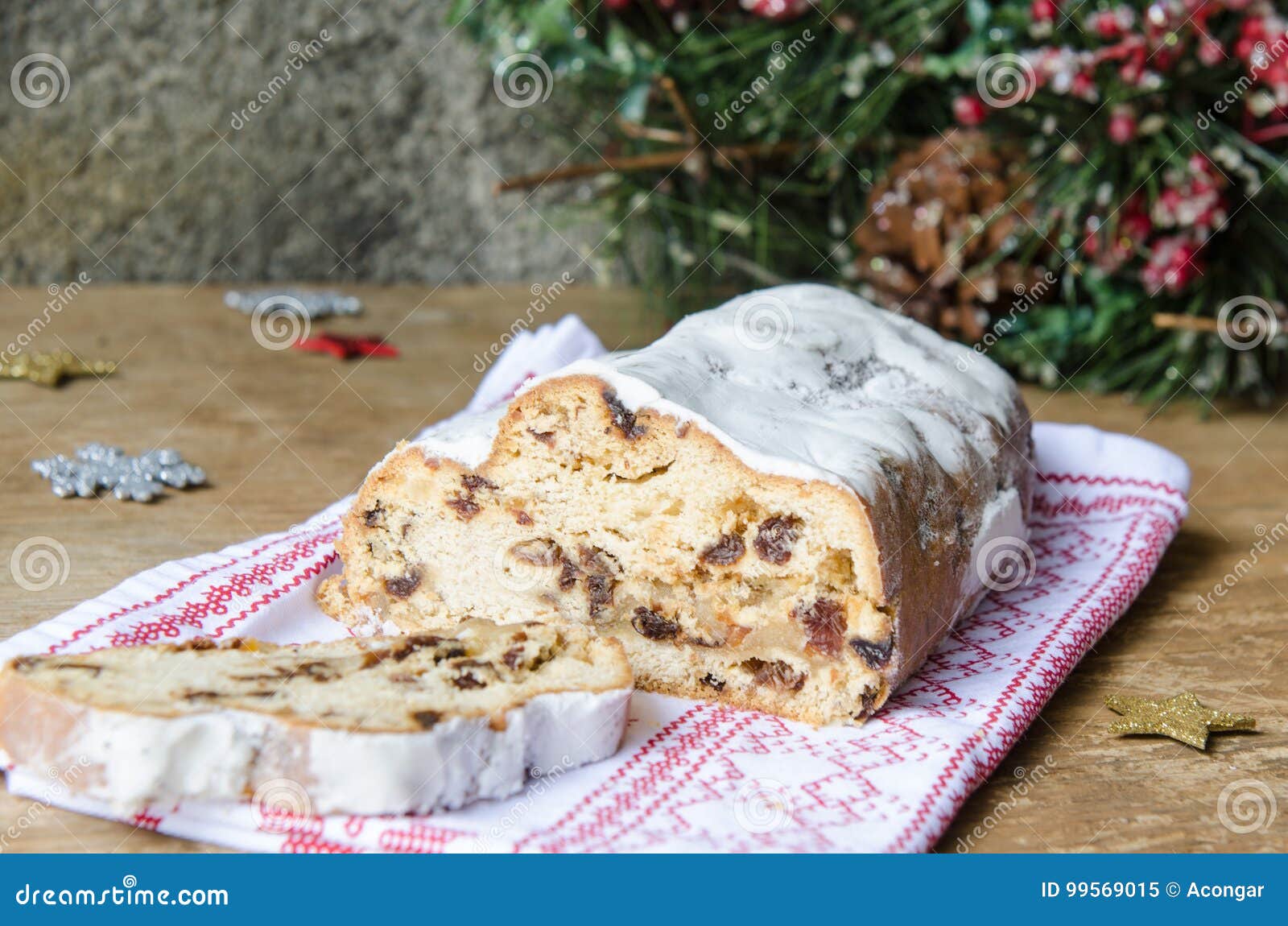 Stollen, le gâteau traditionnel de Noël en Allemagne