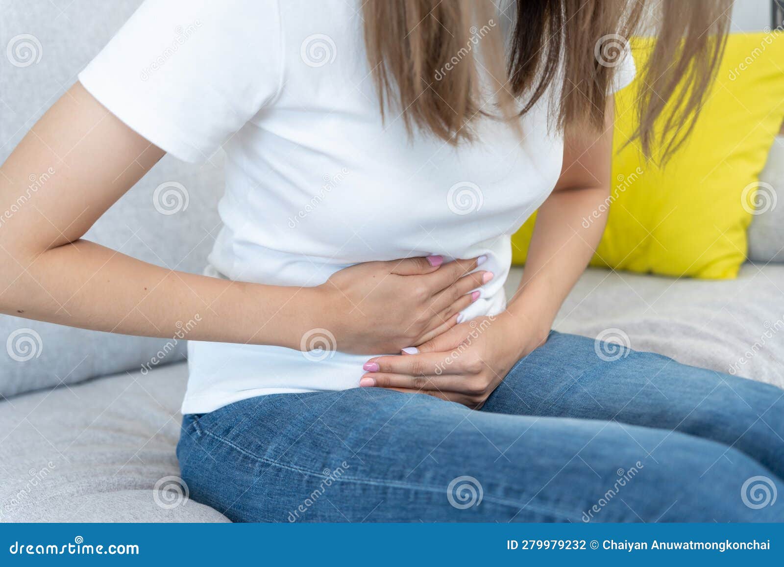 stomach ache. asian women have abdominal pain, indigestion, gastritis, menstrual cramps, flatulence, diarrhea, distention, colon