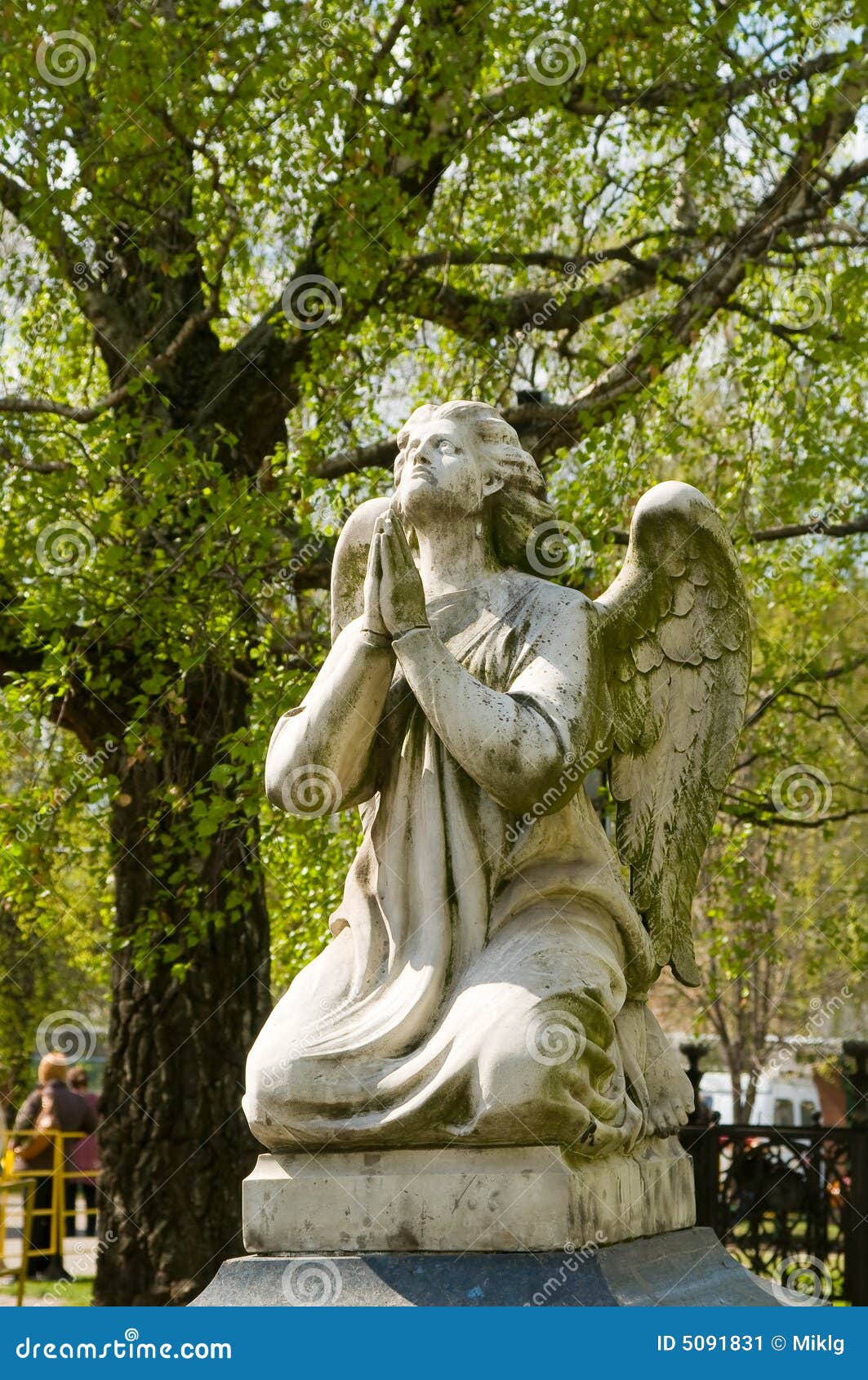 Stone angel stock image. Image of cemetery, monument, marble 5091831