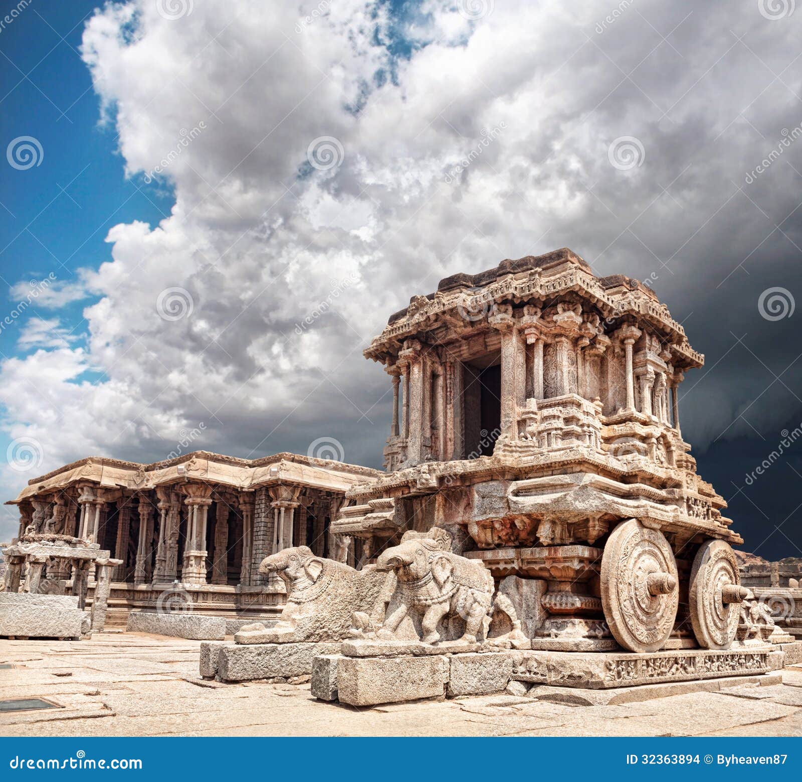 Stone Chariot In Vittala Temple, Hampi Stock Photography ...