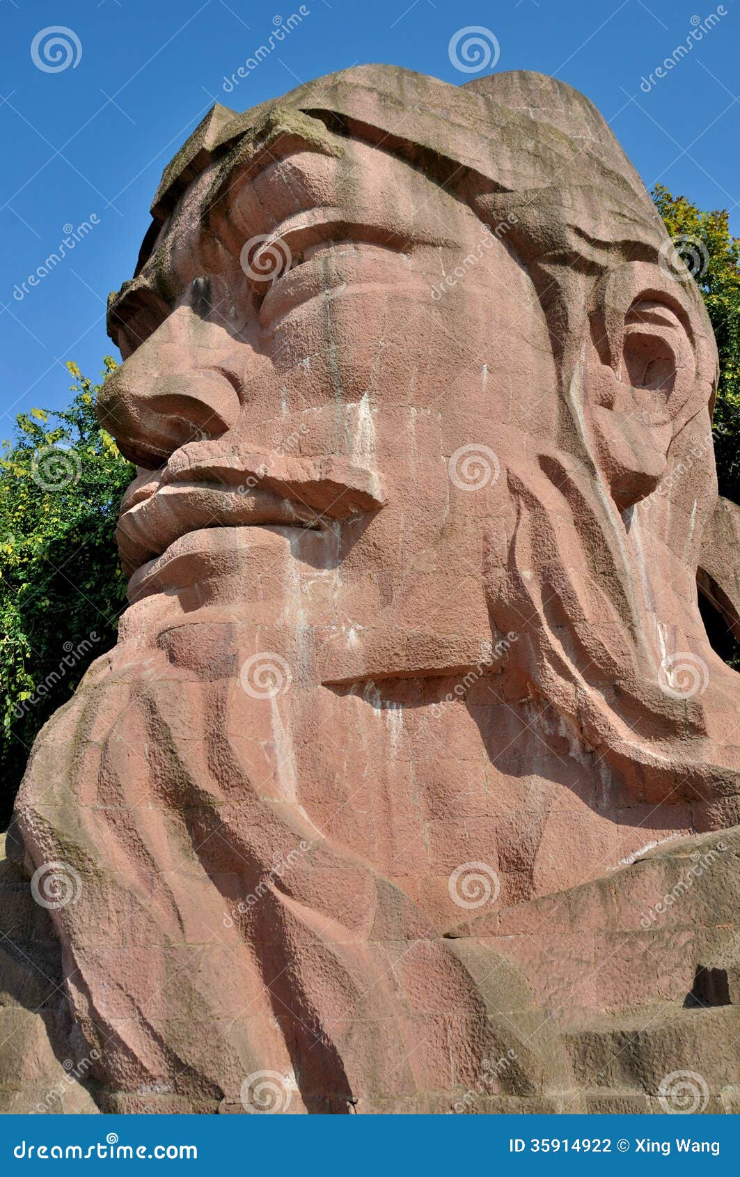 stone statue of wu daozi