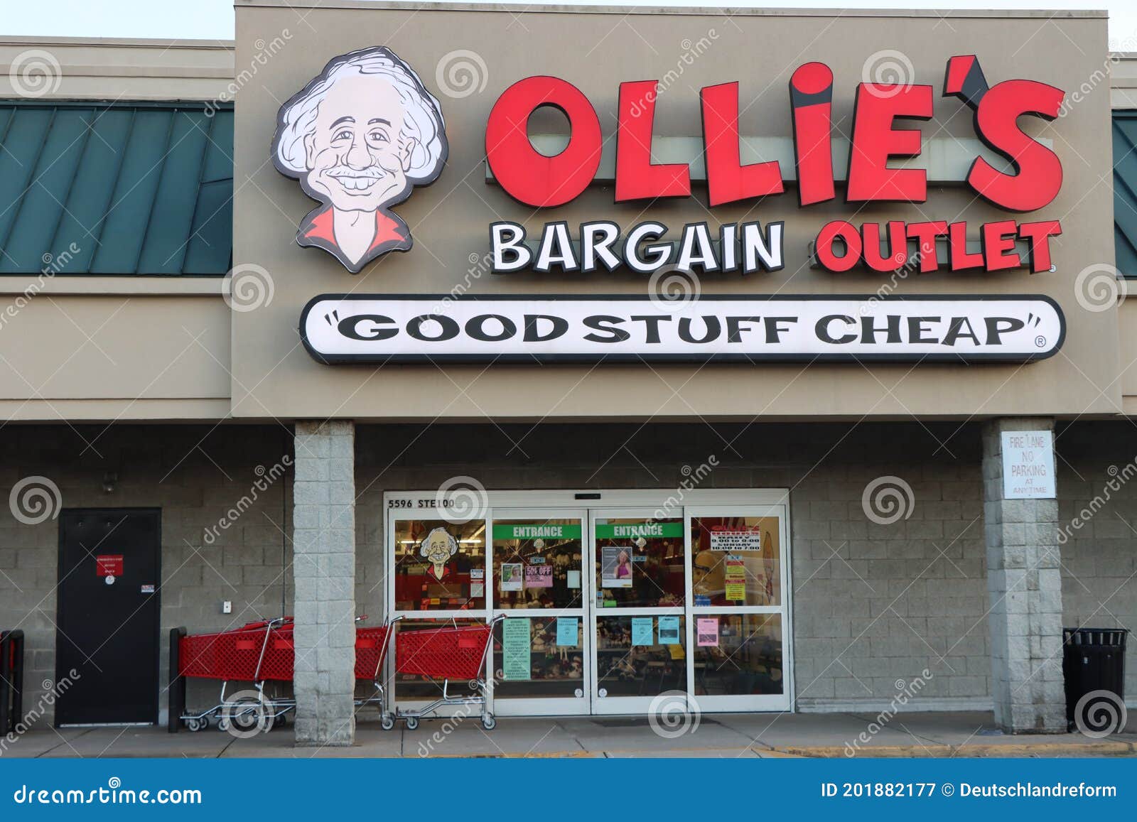 Ollie`s Bargain Outlet Store Front Editorial Photography Image of Ollie`s Bargain Outlet Store Front Editorial Photography Image of