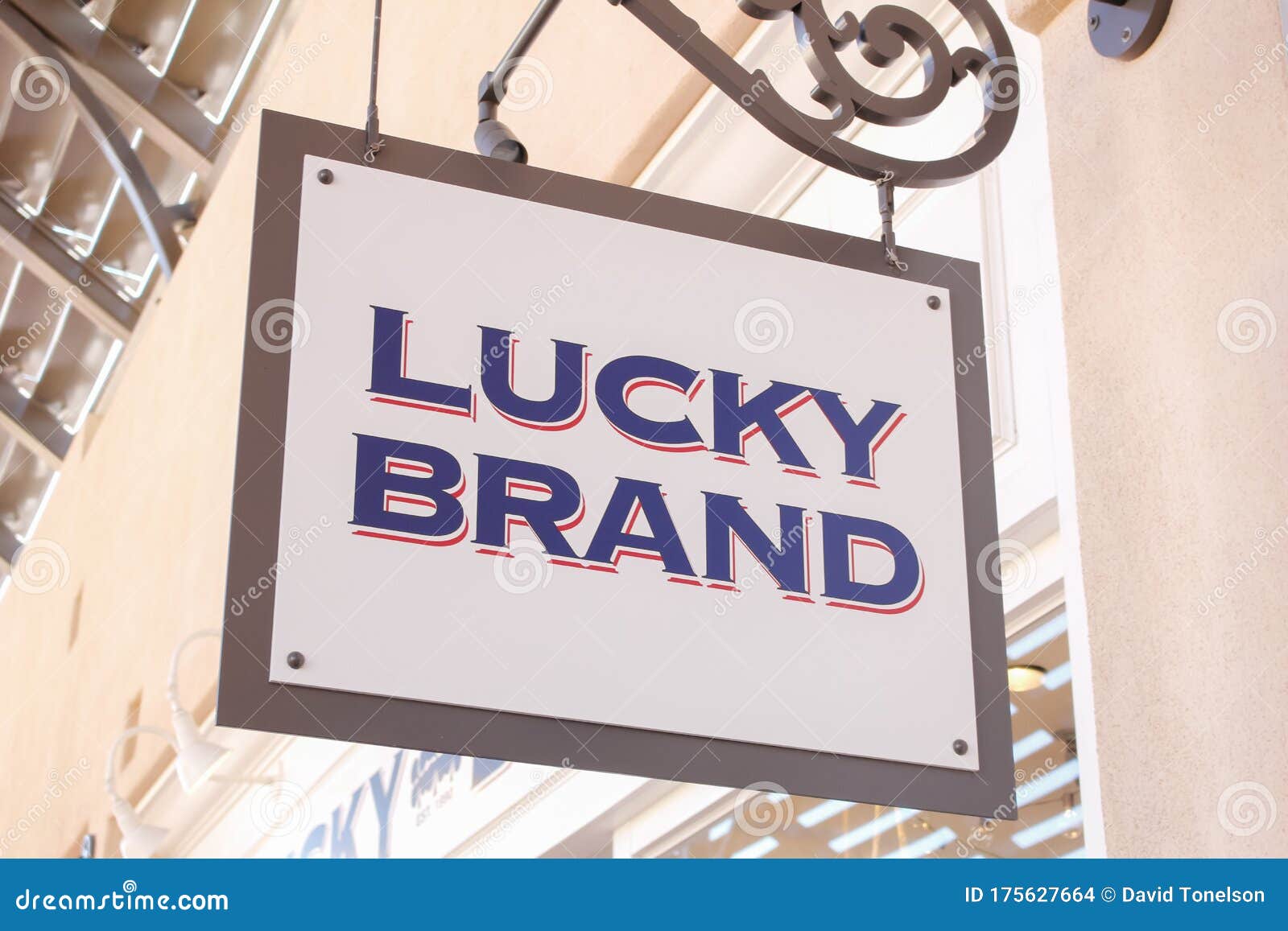 Lucky Brand sign editorial stock image. Image of logo - 175627664