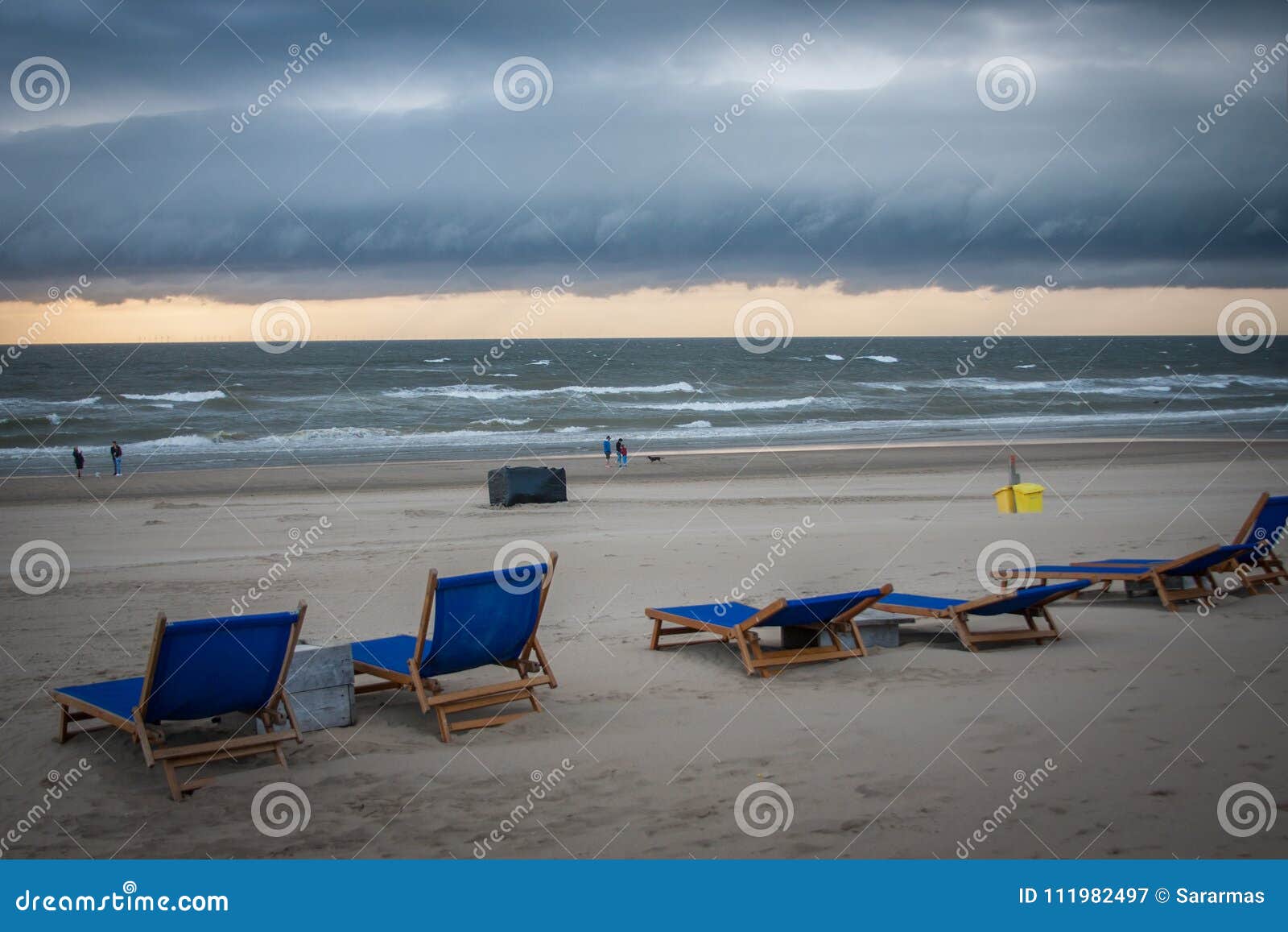 Dutch Chair - Storm Sand Dutch Chair - Storm Sand