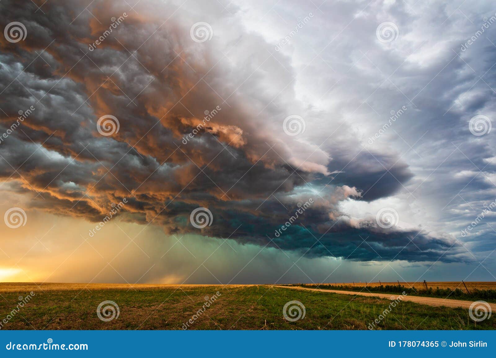Stormy Sky With Dramatic Clouds At Sunset Stock Image Image Of Powerful Cloudy