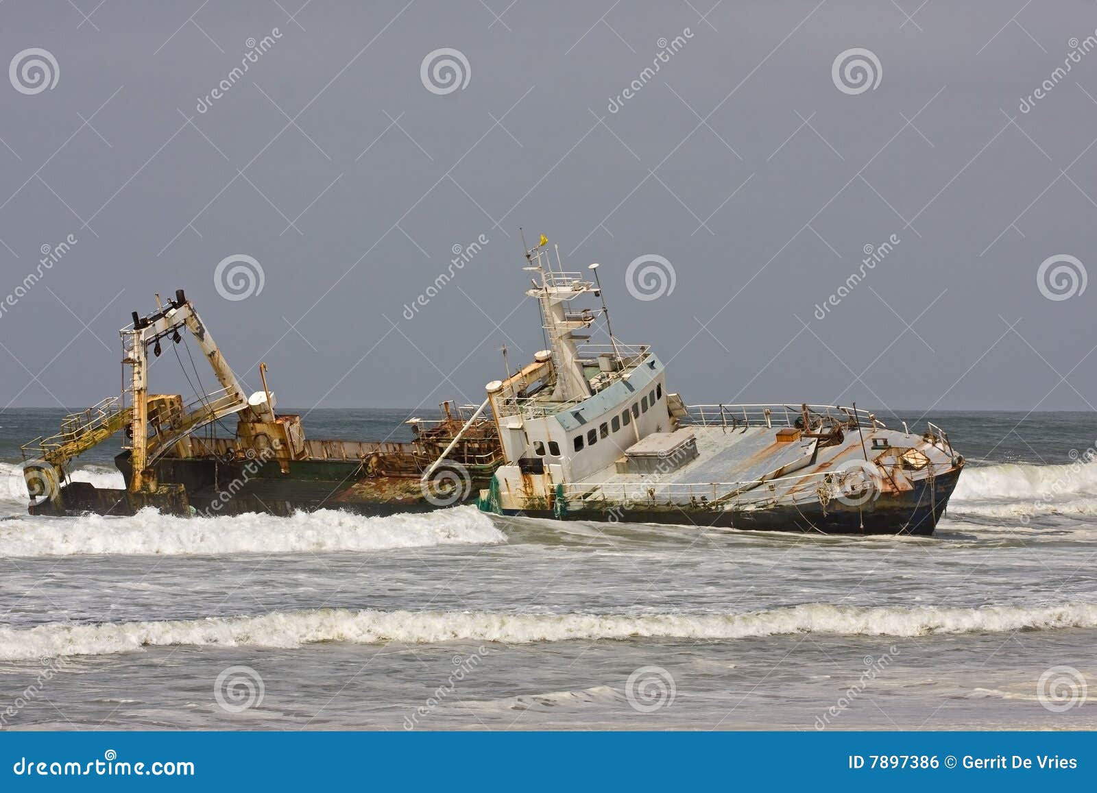 stranded ship