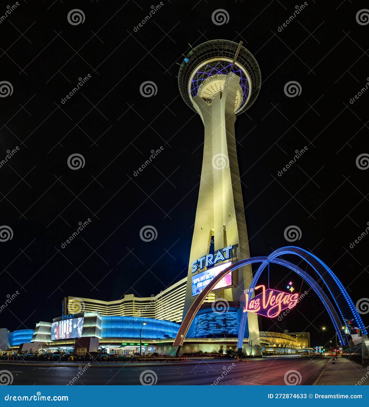 City of Las Vegas illuminates new gateway arches