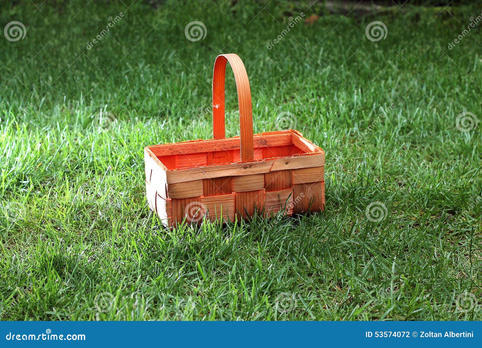 Straw basket stock photo. Image of pattern, handle, market 53574072