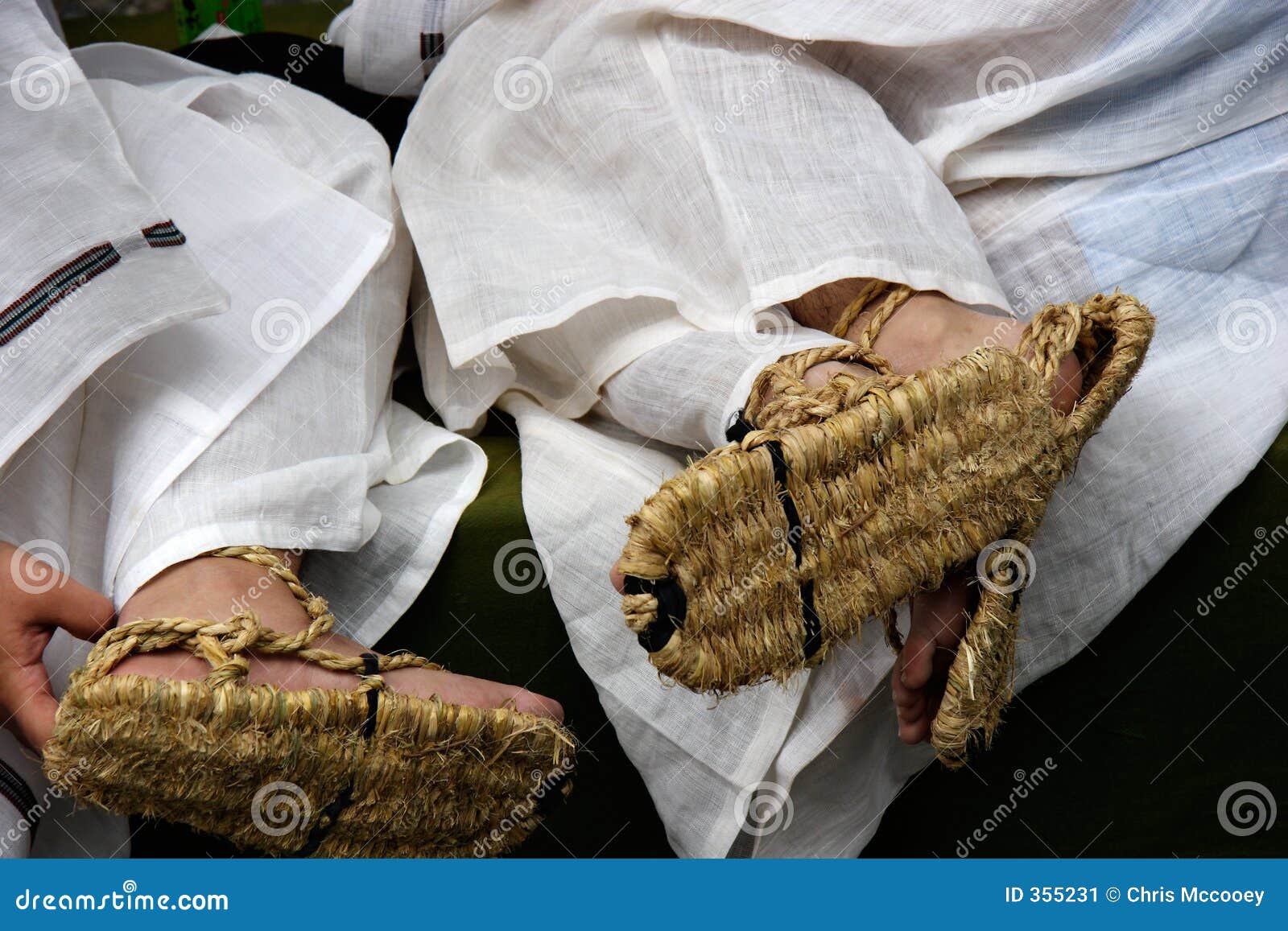 japanese straw slippers