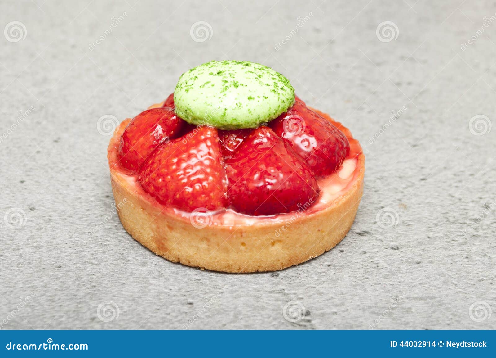 Strawberries tart stock photo. Image of fruit, beautiful 44002914