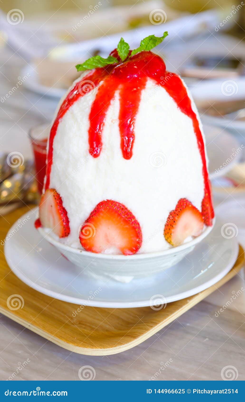 Strawberry Bingsu Dessert Japanese Style Stock Image Image of