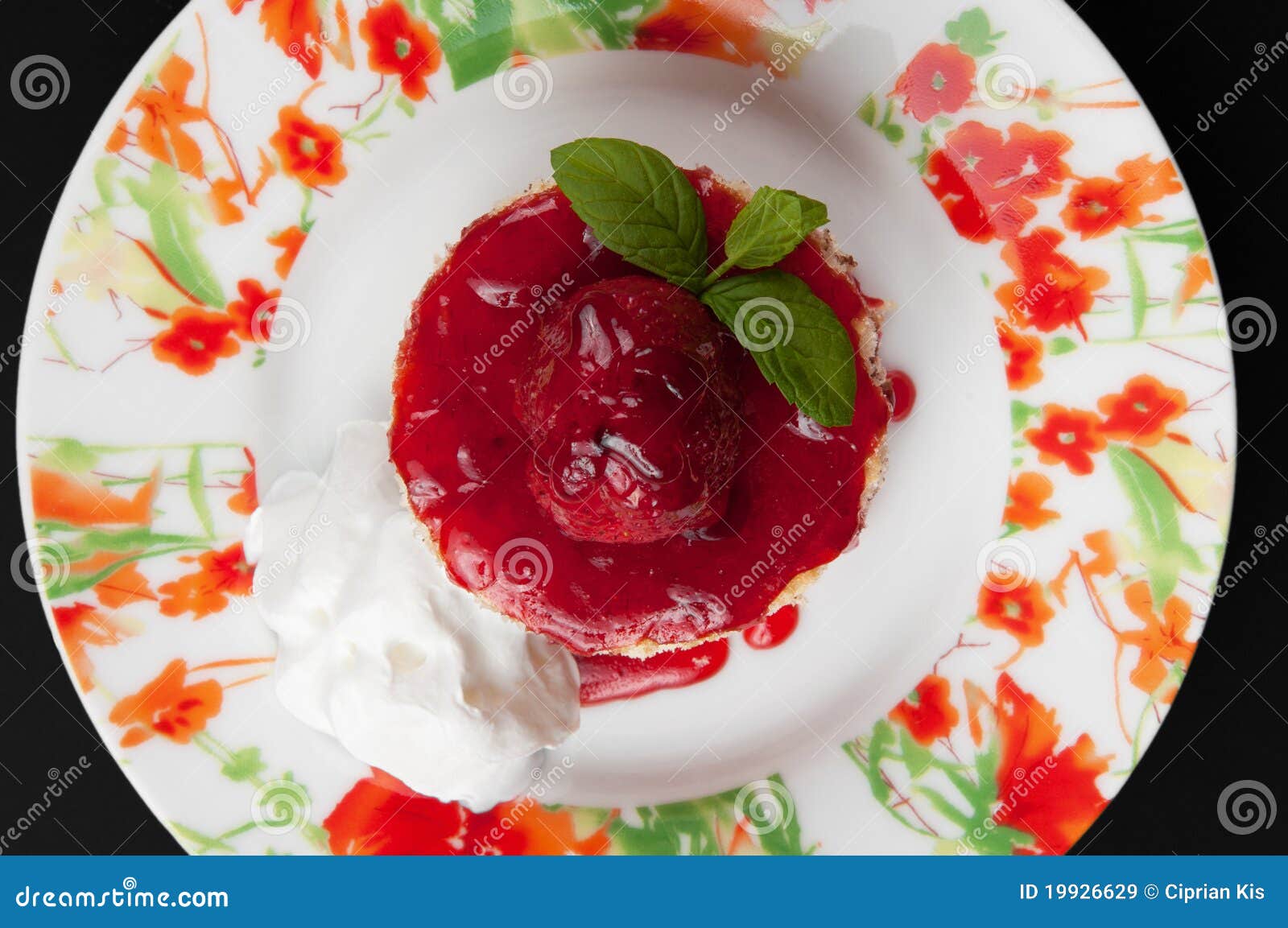 Strawberry bite size Cake stock image. Image of creamy 19926629