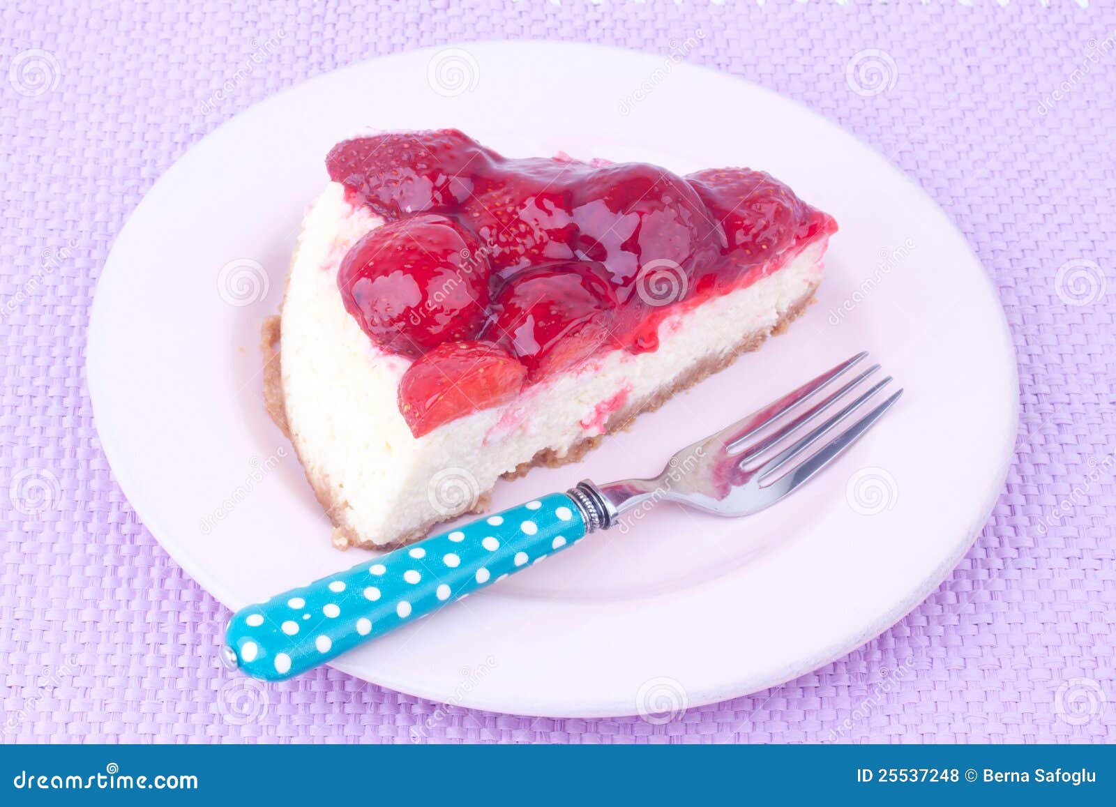 Strawberry cheesecake stock photo. Image of gourmet, gelatin 25537248