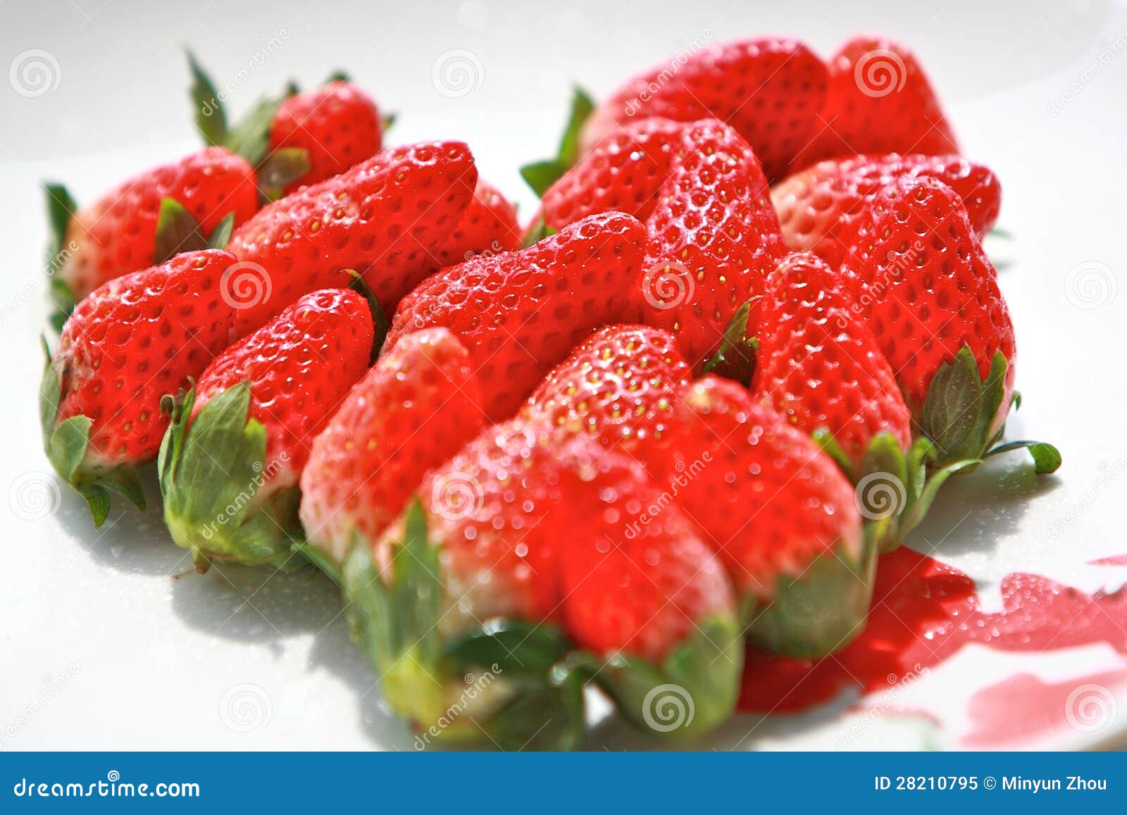 Strawberry heart stock image. Image of delicious, strawberry - 28210795