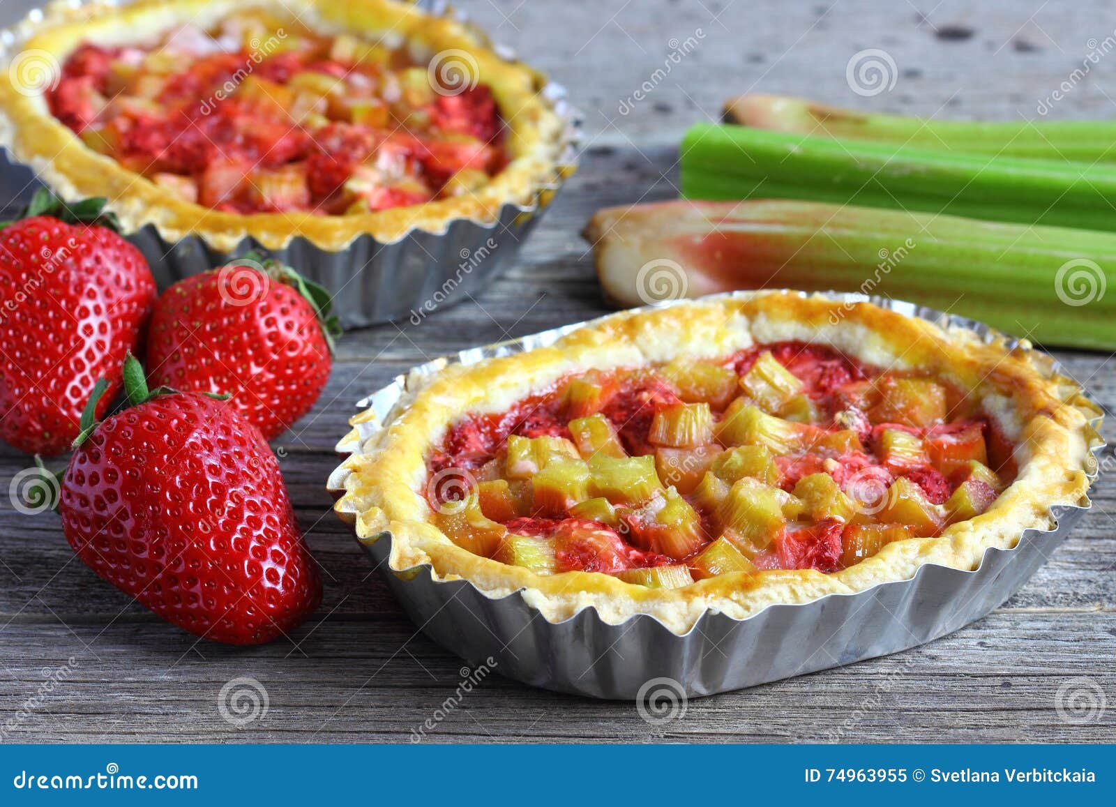Strawberry Rhubarb Pie stock image. Image of pastry, delicious 74963955