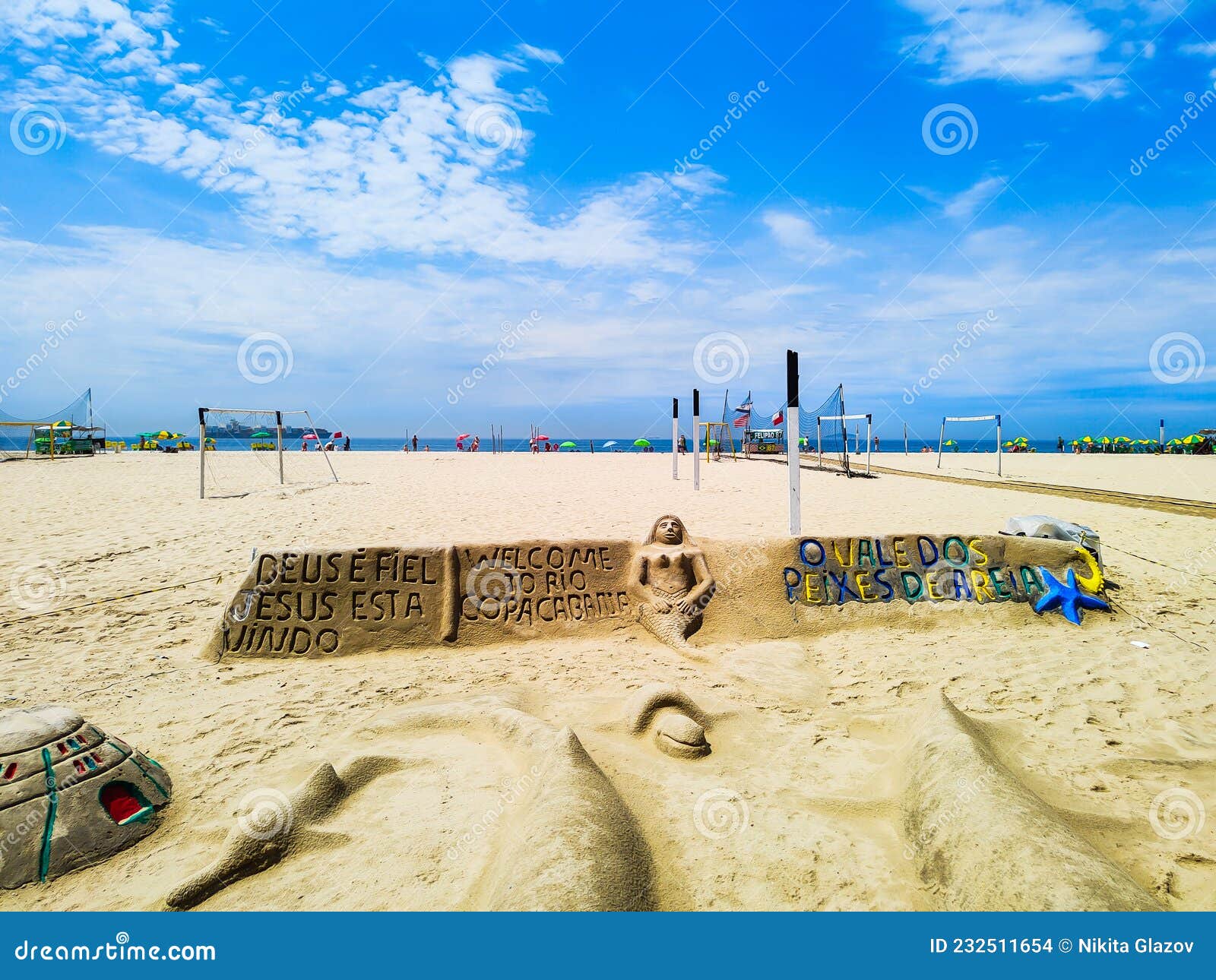 Street art on the beach editorial stock image. Image of outdoor 232511654