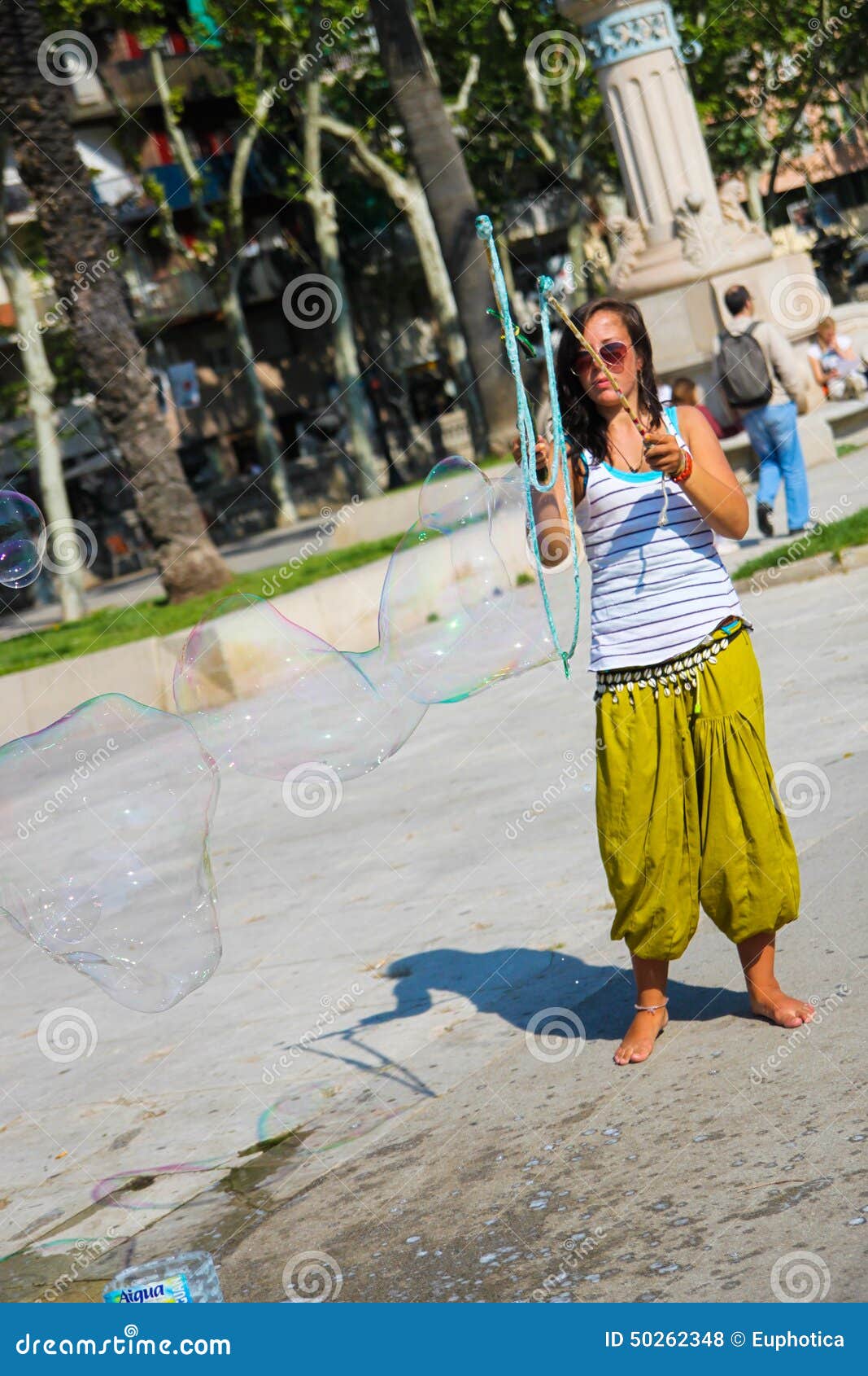 https://thumbs.dreamstime.com/z/street-artist-makes-big-soap-bubbles-girl-making-huge-park-summer-barcelona-spain-50262348.jpg?ct=jpeg
