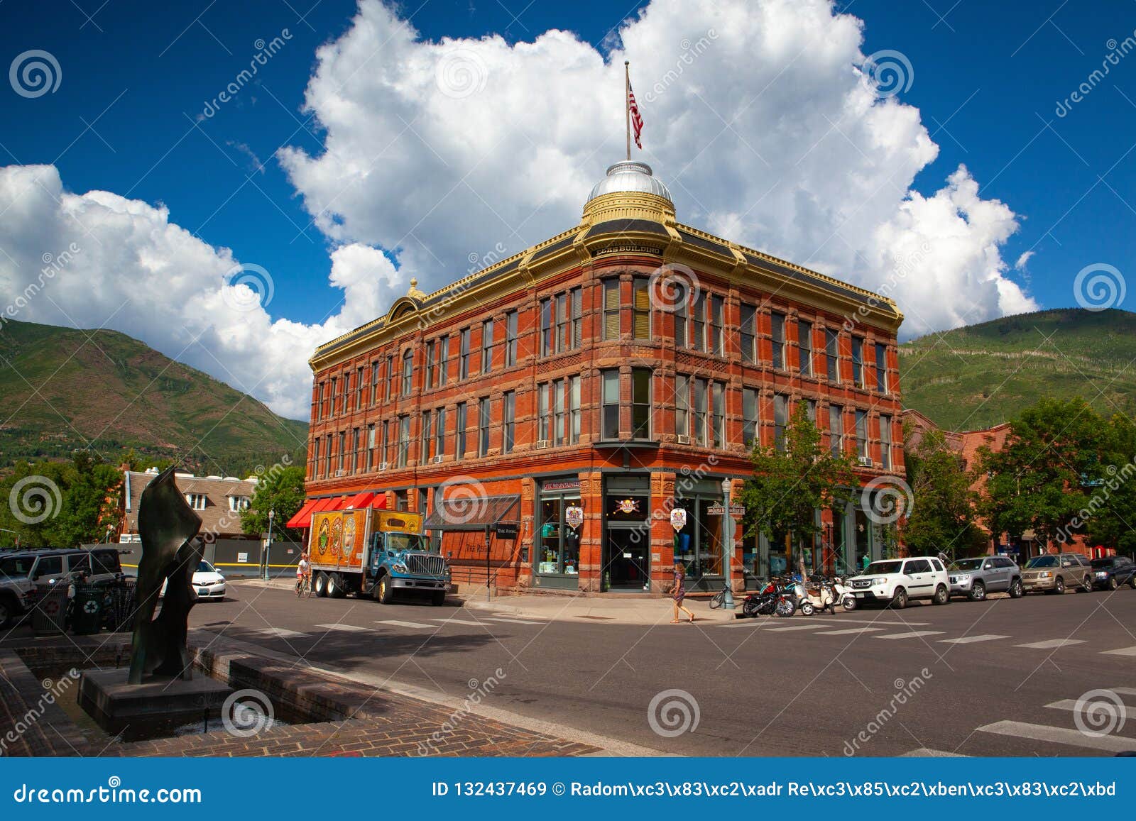 Brawl Blaze maïs On the Street in Aspen, Colorado, USA Editorial Stock Image - Image of  pitkin, shopping: 132437469