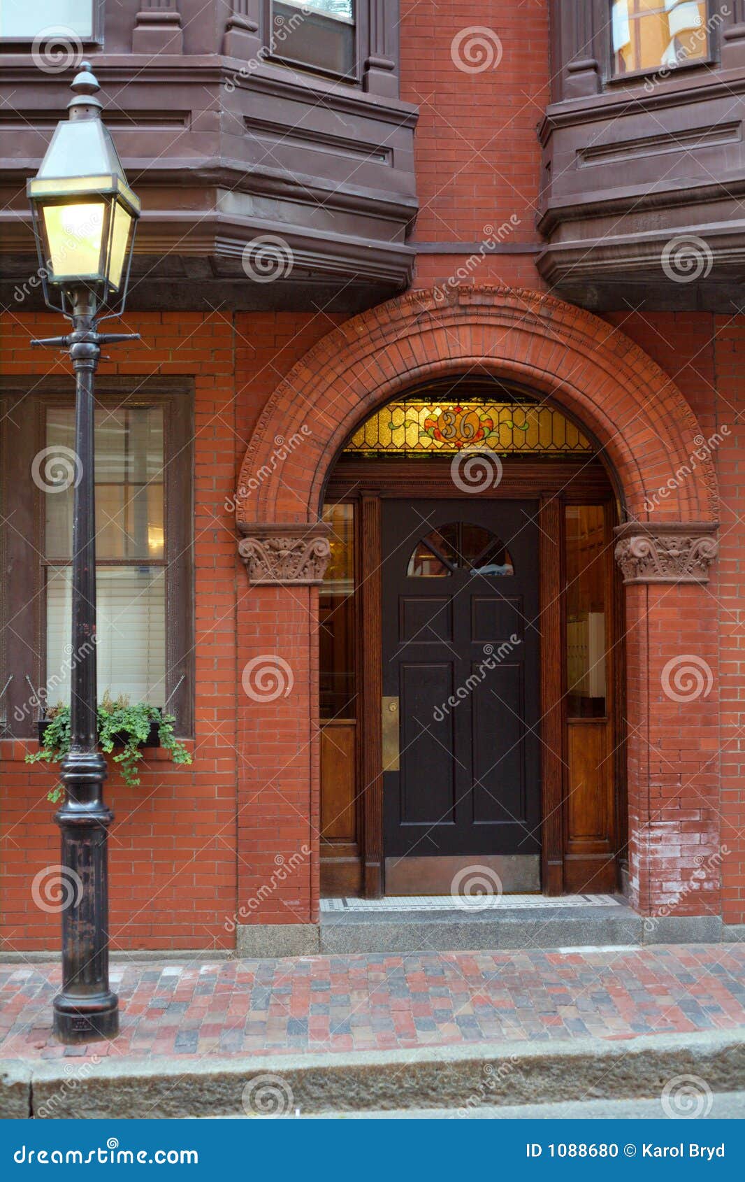 street on boston's beacon hill