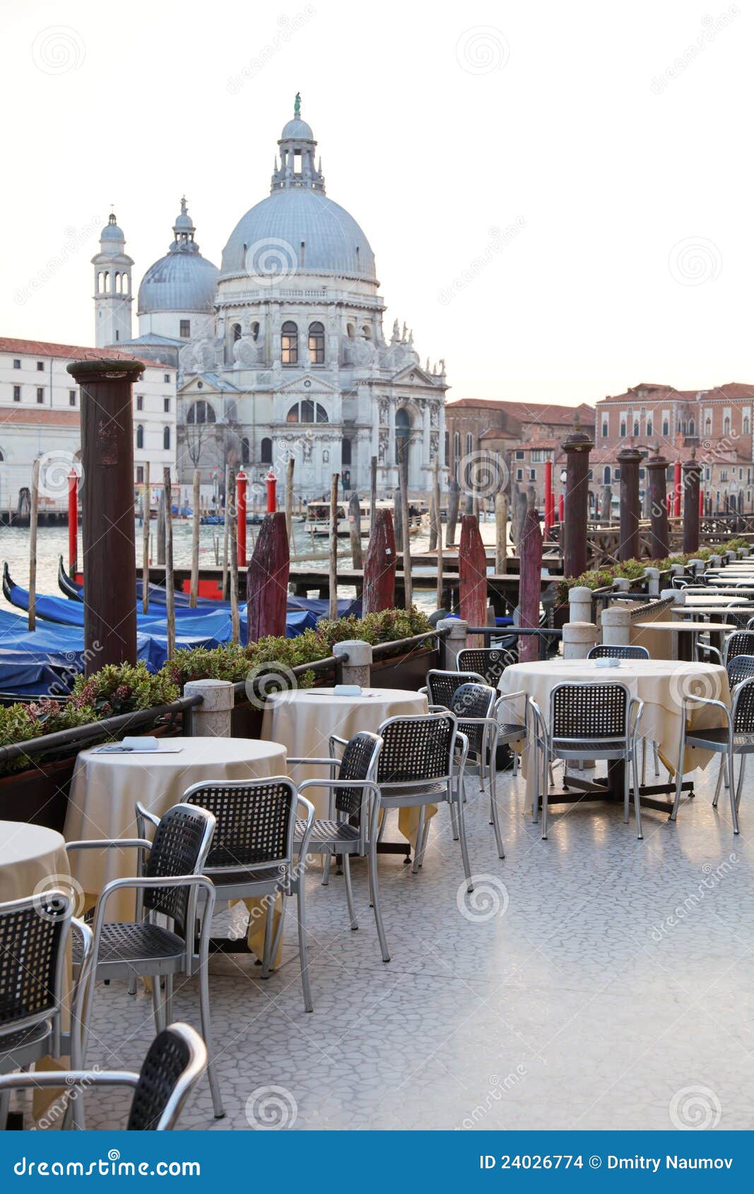 Street cafe in Venice stock photo. Image of italian, cafe 24026774