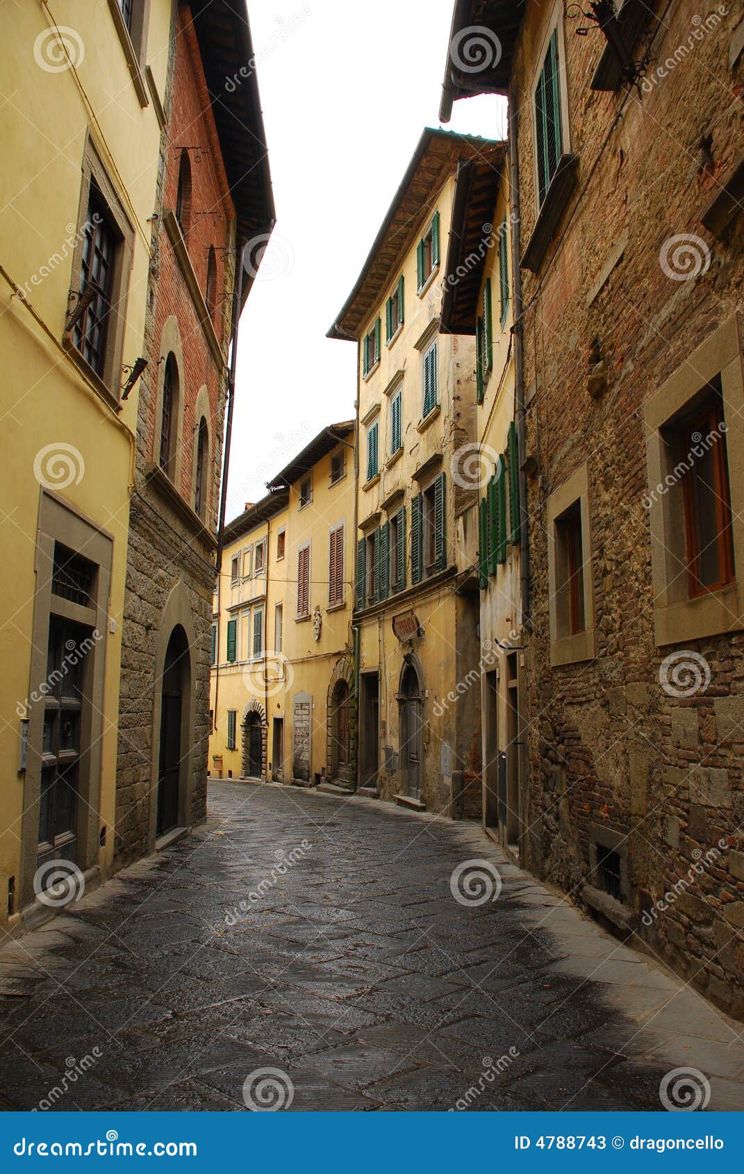 Street in Castiglion Fiorentino Stock Image - Image of residential ...